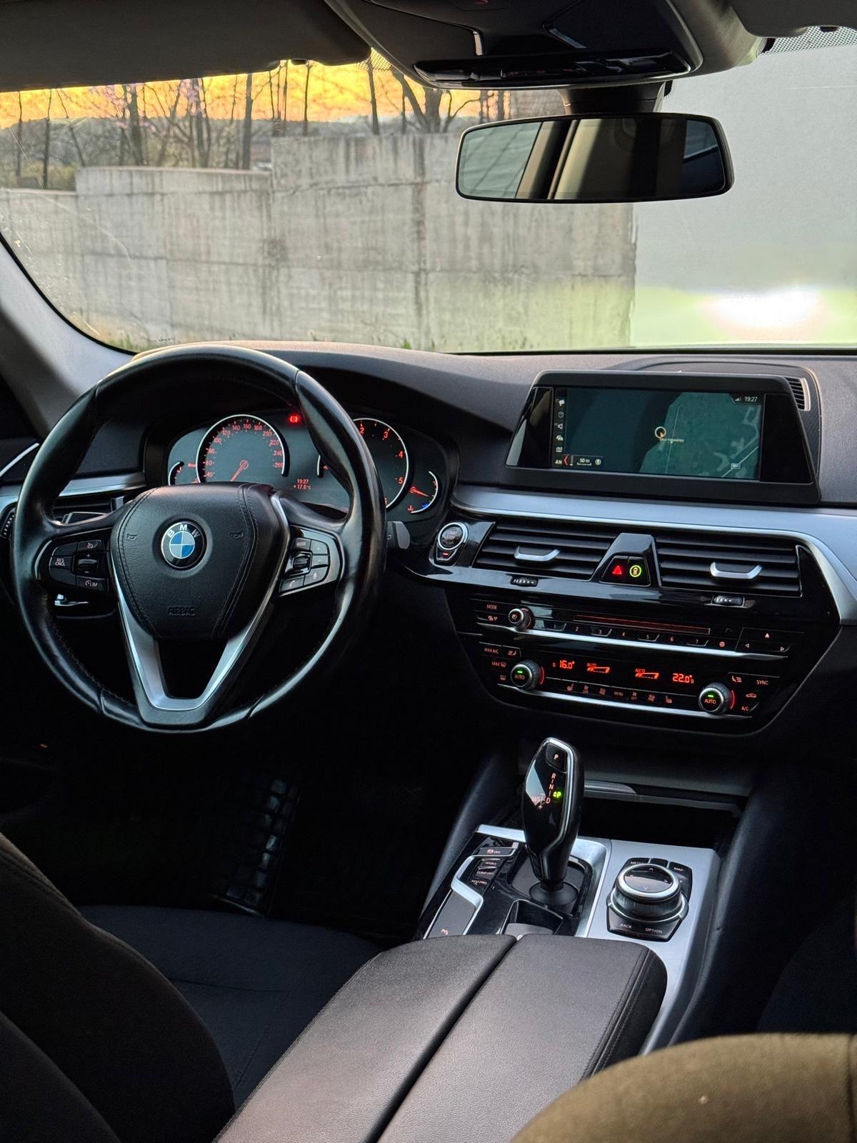 BMW 5 Touring 520d, fotografija 6