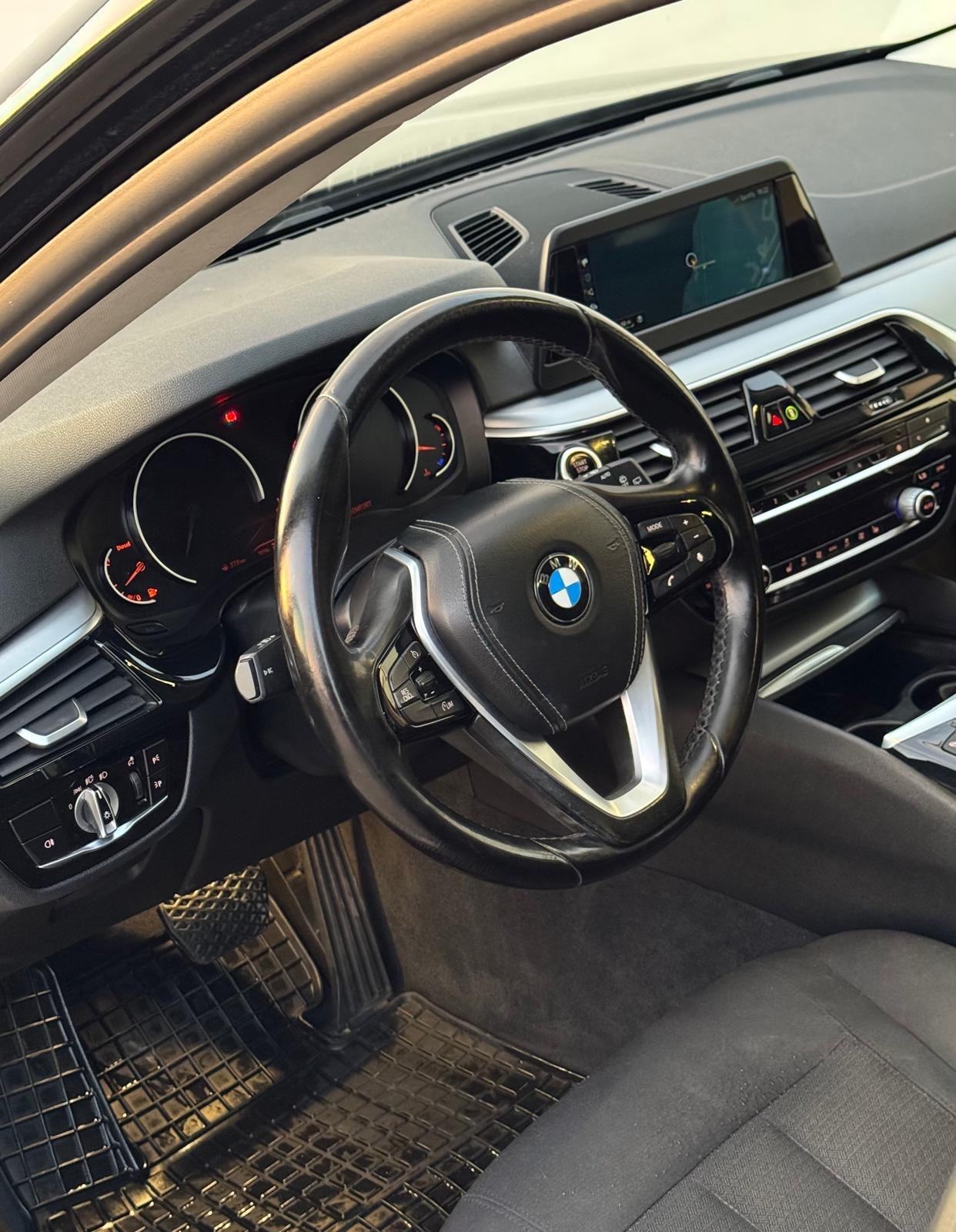 BMW 5 Touring 520d, fotografija 7