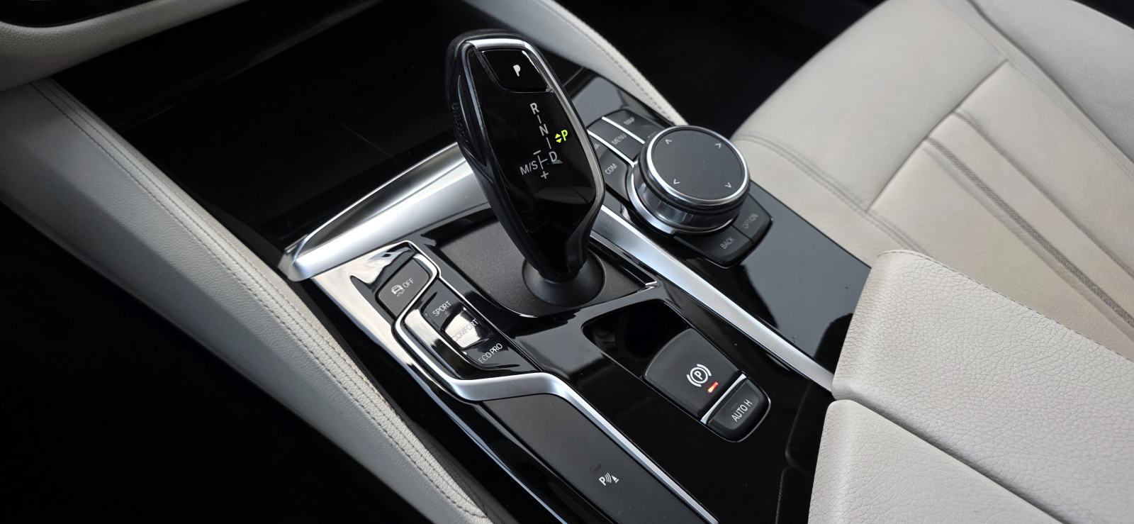 BMW 520d Touring, AUT.,140Kw, FULL LED, NAVI, TEMP, KAM, U PDV-u, fotografija 16
