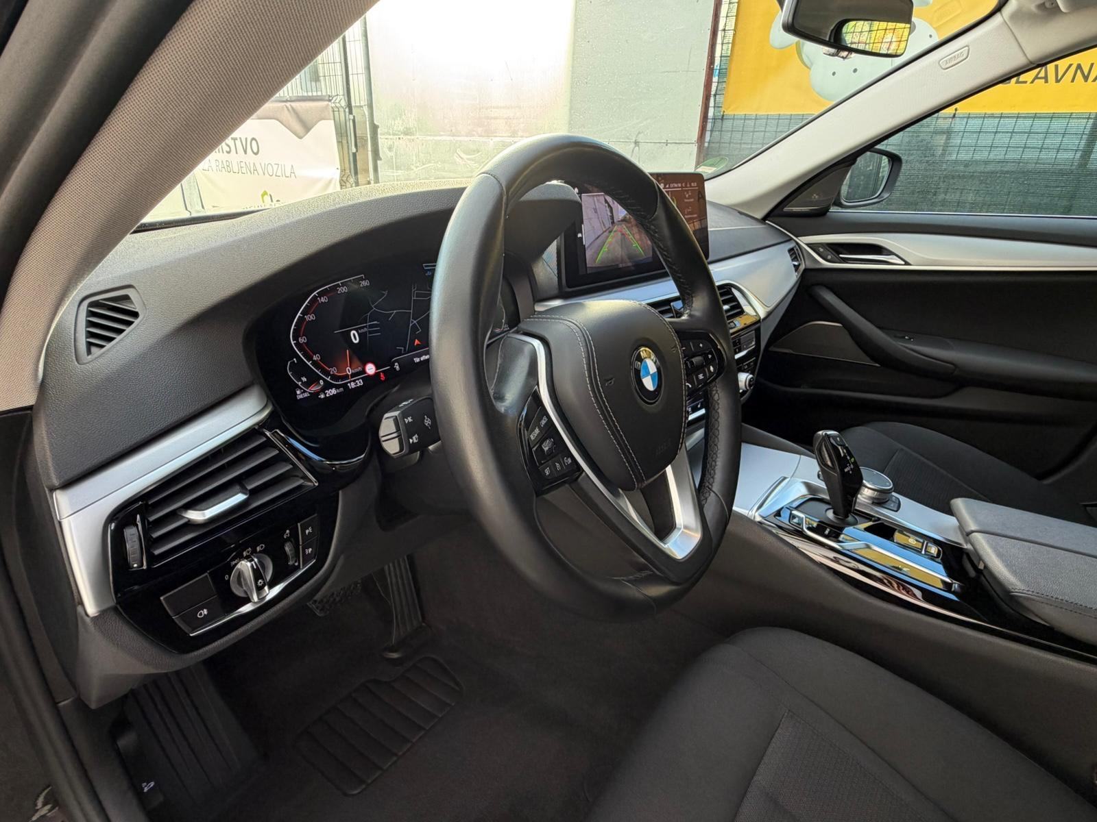BMW 5 Touring 520d “, fotografija 12
