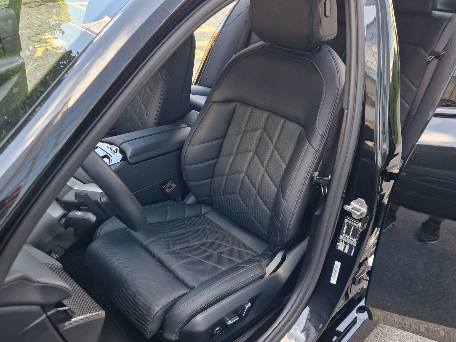 BMW 520 D M-SPORT - *HEAD-UP+PANORAMA - REG.08/2026 - U SUSTAVU PDV-A*, fotografija 12
