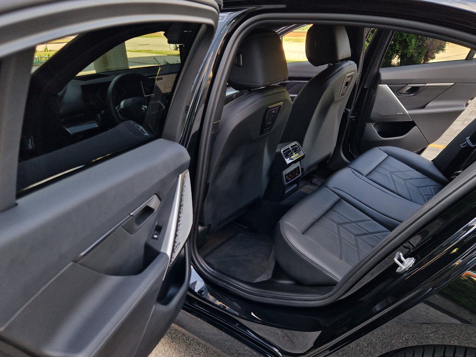 BMW 520 D M-SPORT - *HEAD-UP+PANORAMA - REG.08/2026 - U SUSTAVU PDV-A*, fotografija 13