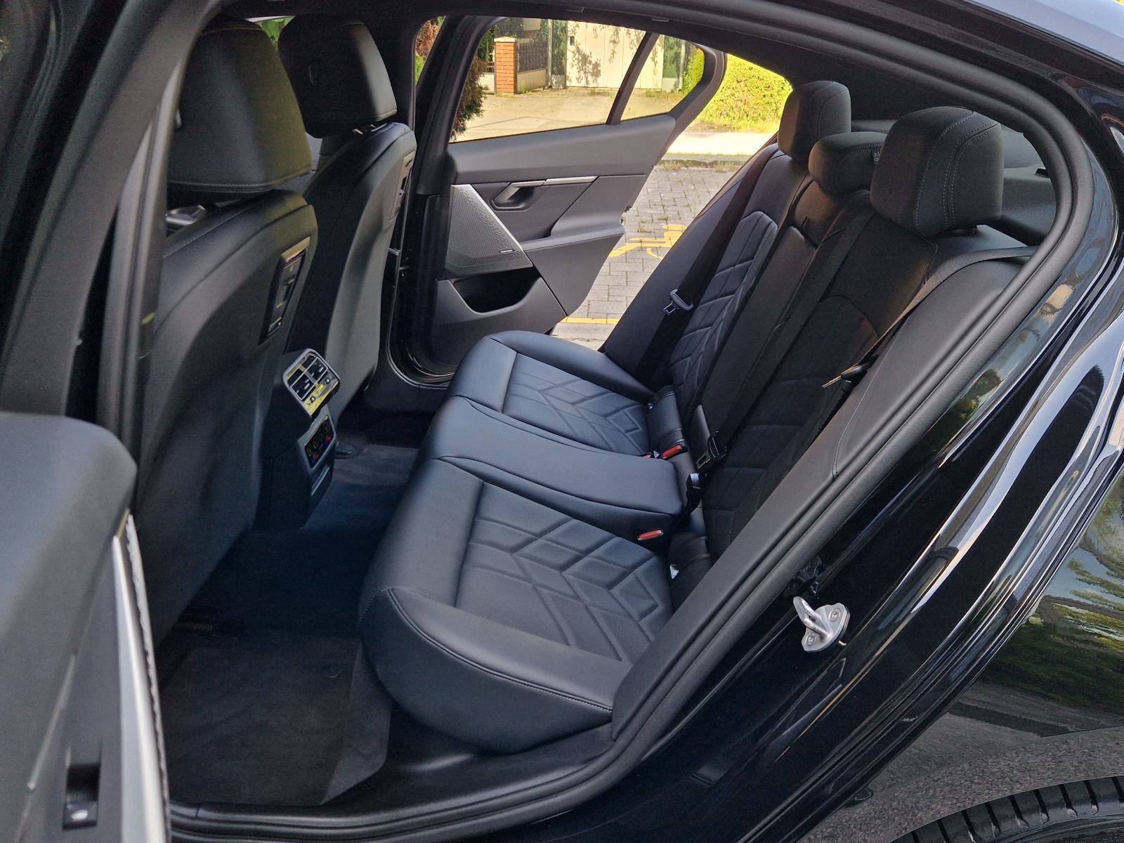 BMW 520 D M-SPORT - *HEAD-UP+PANORAMA - REG.08/2026 - U SUSTAVU PDV-A*, fotografija 14