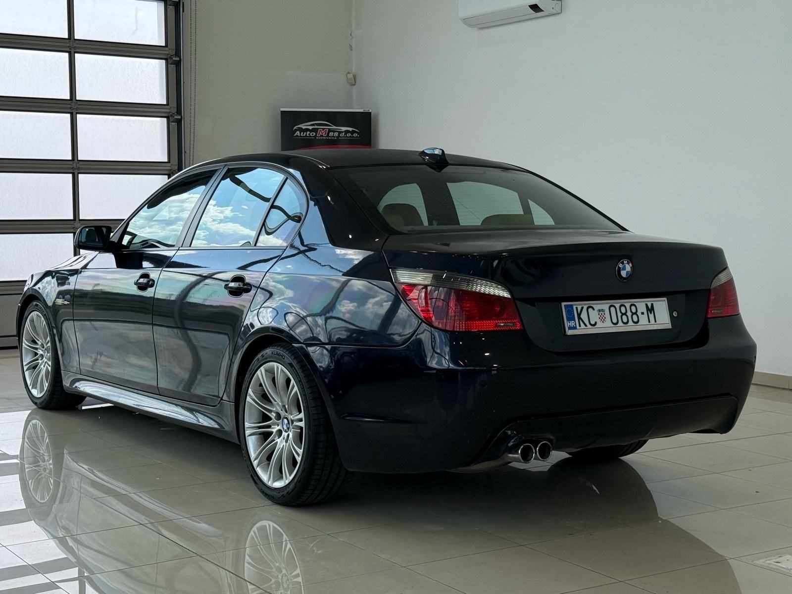 BMW 520 D⭐️REG3/27⭐️M PAKET⭐️SERVISNA⭐️VLASNIK 10 GODINA⭐️, fotografija 11