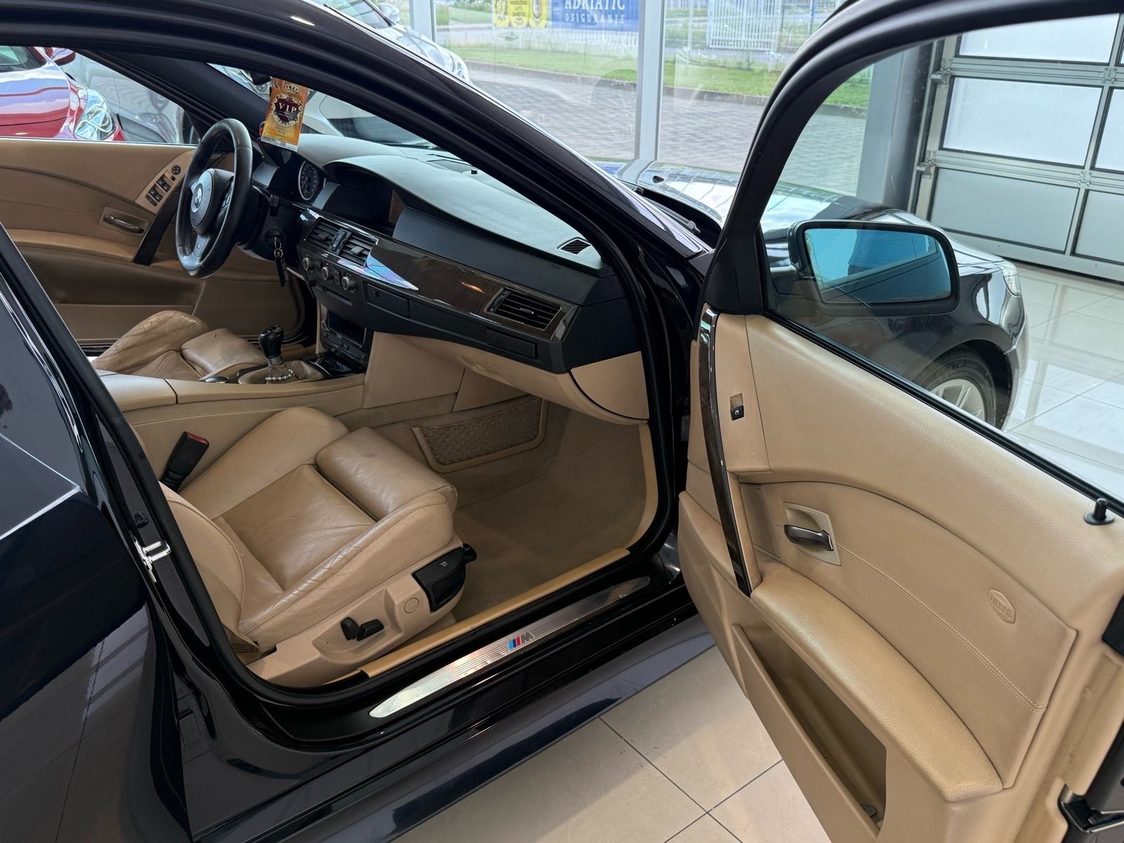 BMW 520 D⭐️REG3/27⭐️M PAKET⭐️SERVISNA⭐️VLASNIK 10 GODINA⭐️, fotografija 20