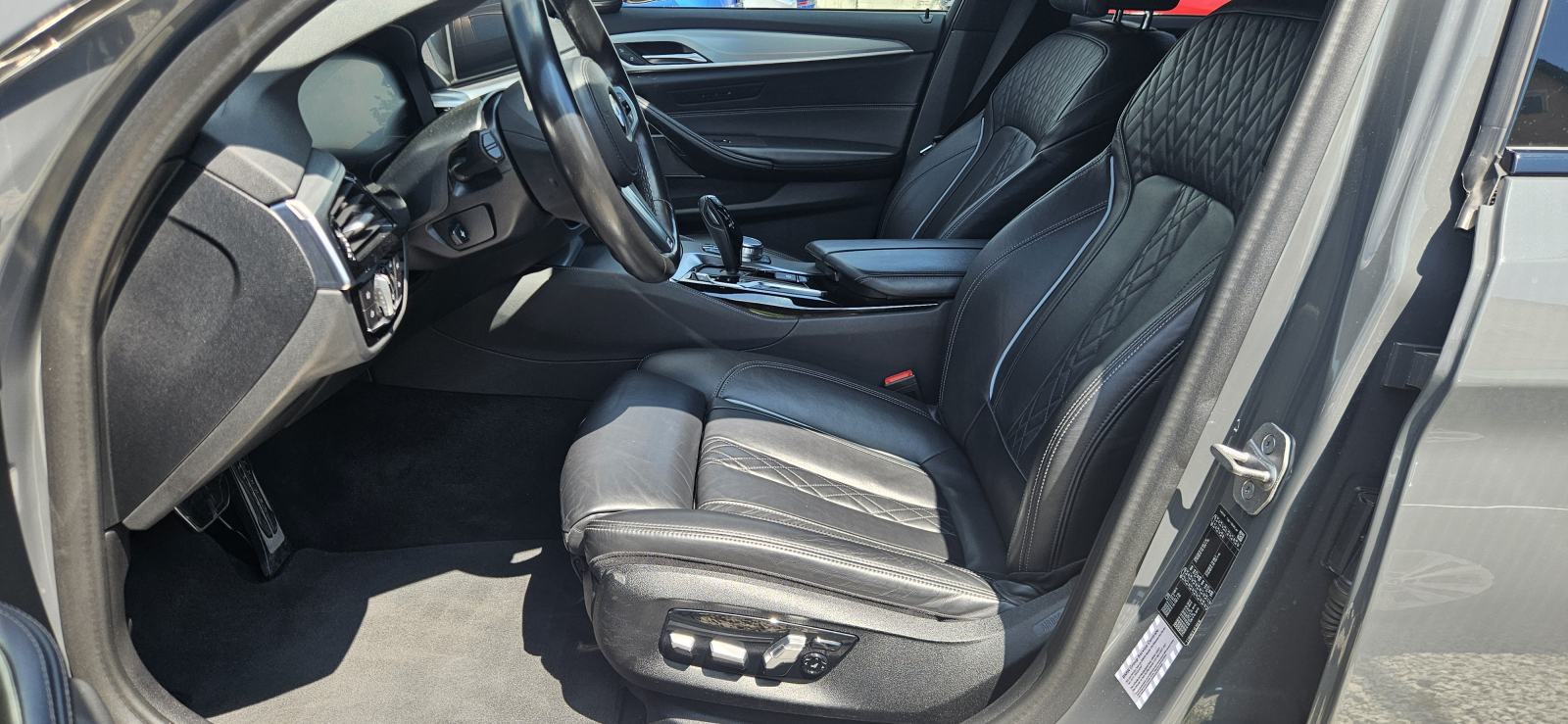 BMW 520 M SPORT DIZEL+HEV HARMAN KAMERA 360°, fotografija 15