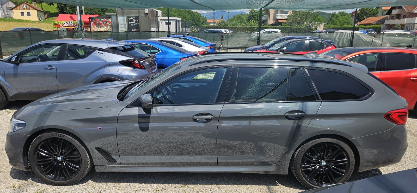 BMW 520 M SPORT DIZEL+HEV HARMAN KAMERA 360°, fotografija 8