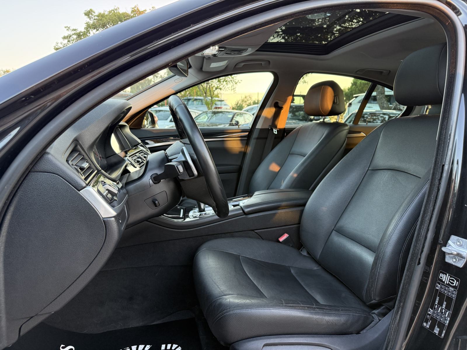 BMW 520d Business, 2014. Godina, Automatic - REG - ŠIBER - KOŽA - NAVI, fotografija 12