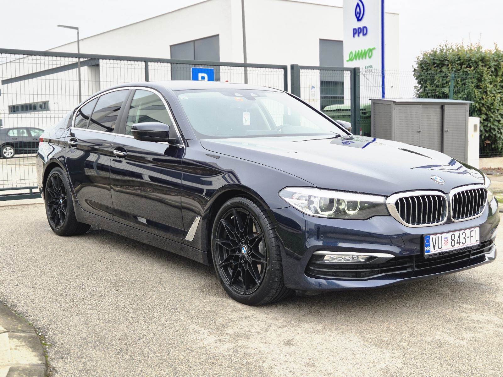BMW 520d EfficientDynamics 2018 • TOP STANJE • Odlična oprema •, fotografija 7