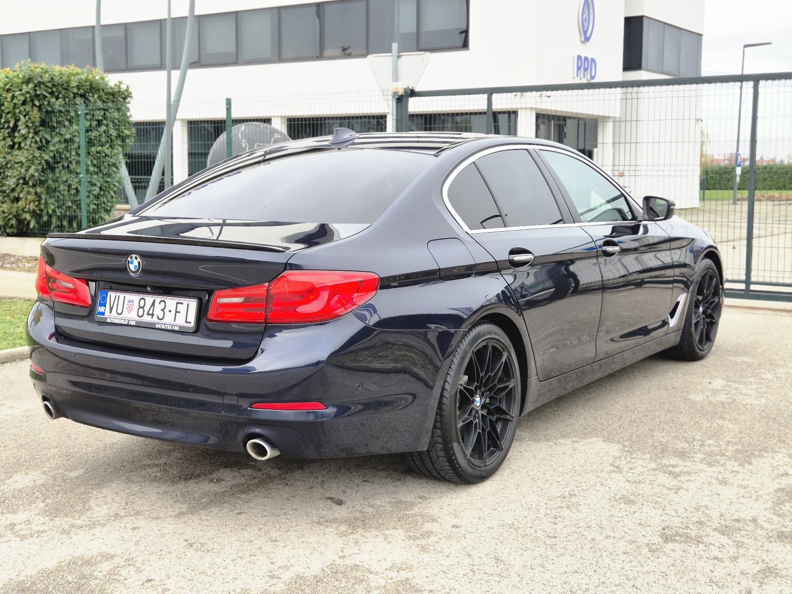 BMW 520d EfficientDynamics 2018 • TOP STANJE • Odlična oprema •, fotografija 9