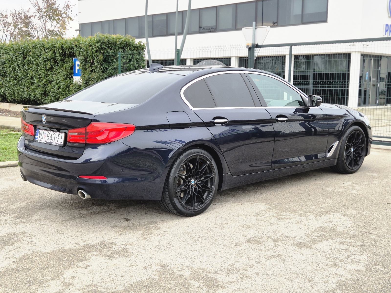BMW 520d EfficientDynamics 2018 • TOP STANJE • Odlična oprema •, fotografija 10