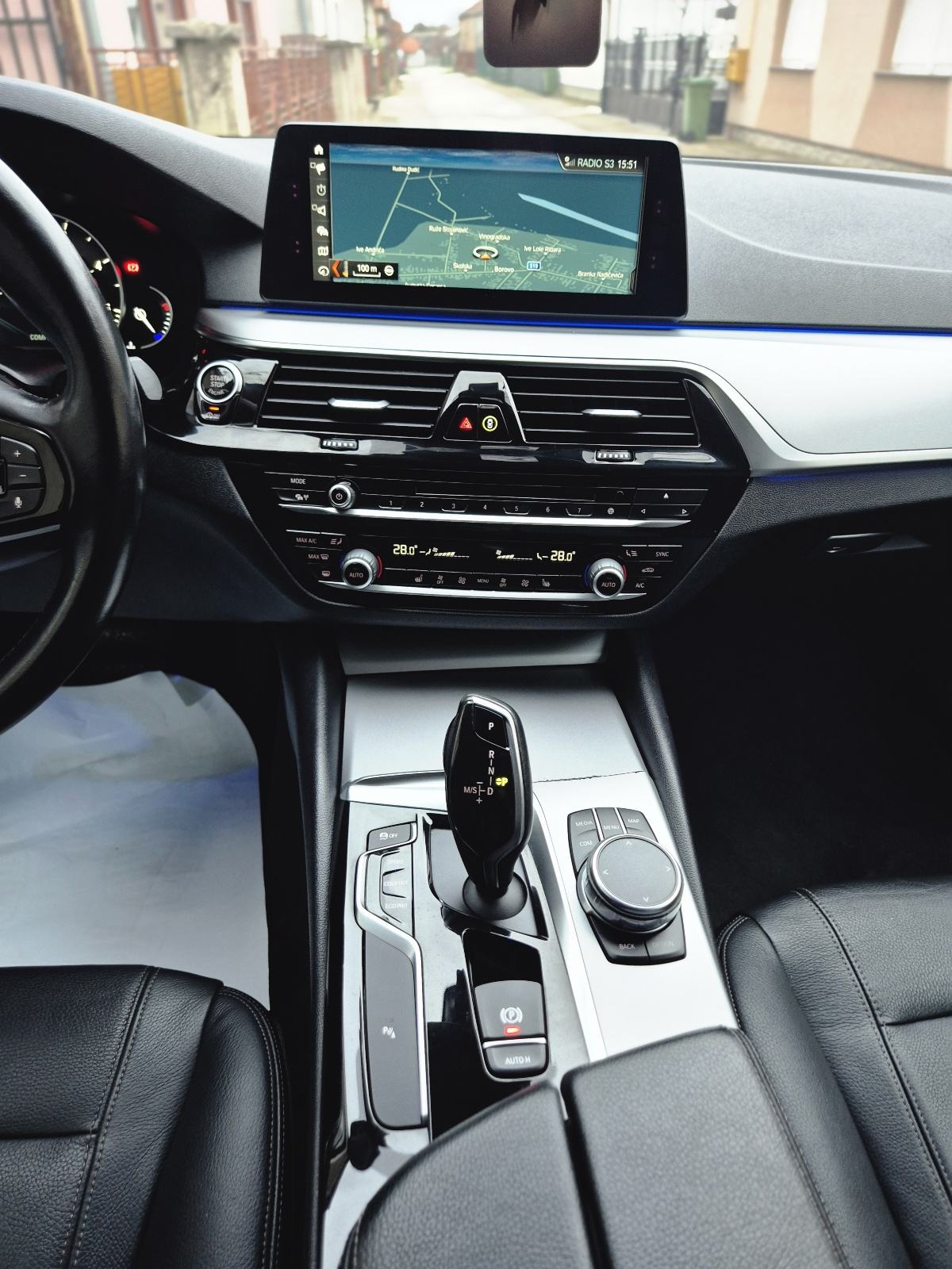 BMW 520d EfficientDynamics 2018 • TOP STANJE • Odlična oprema •, fotografija 18