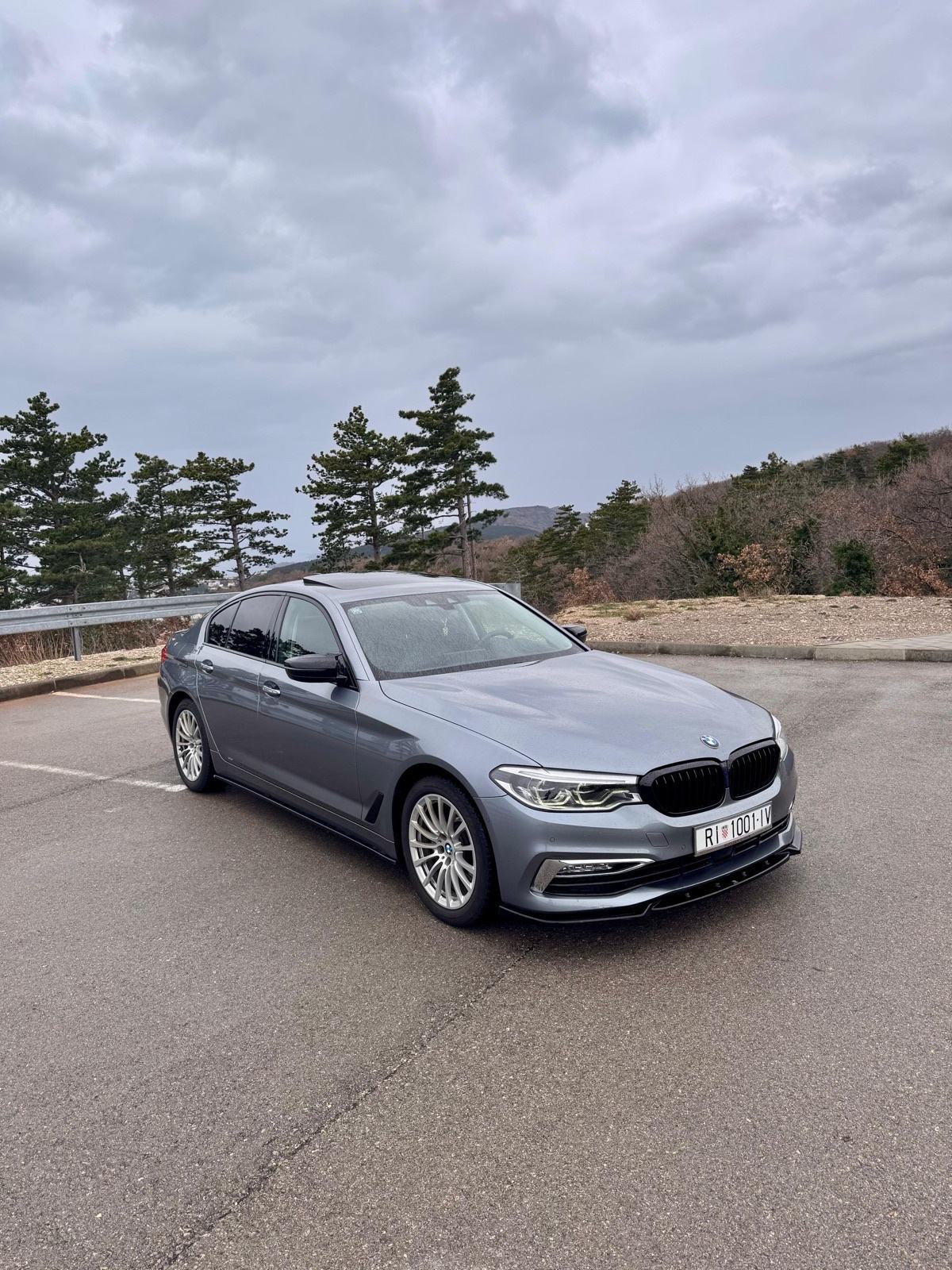 BMW 520d G30 Luxury Line FULL | Masaža | Soft-Close | adapt led | HUD, fotografija 4