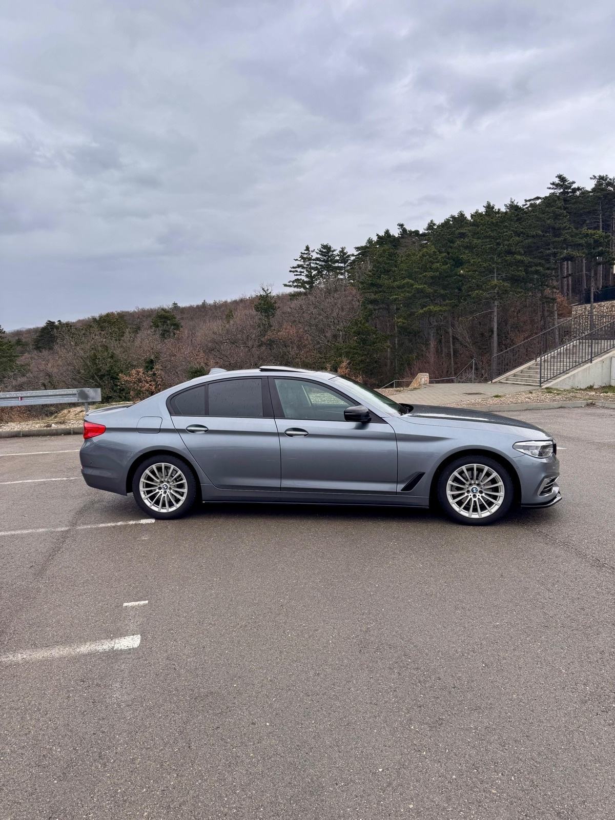 BMW 520d G30 Luxury Line FULL | Masaža | Soft-Close | adapt led | HUD, fotografija 5