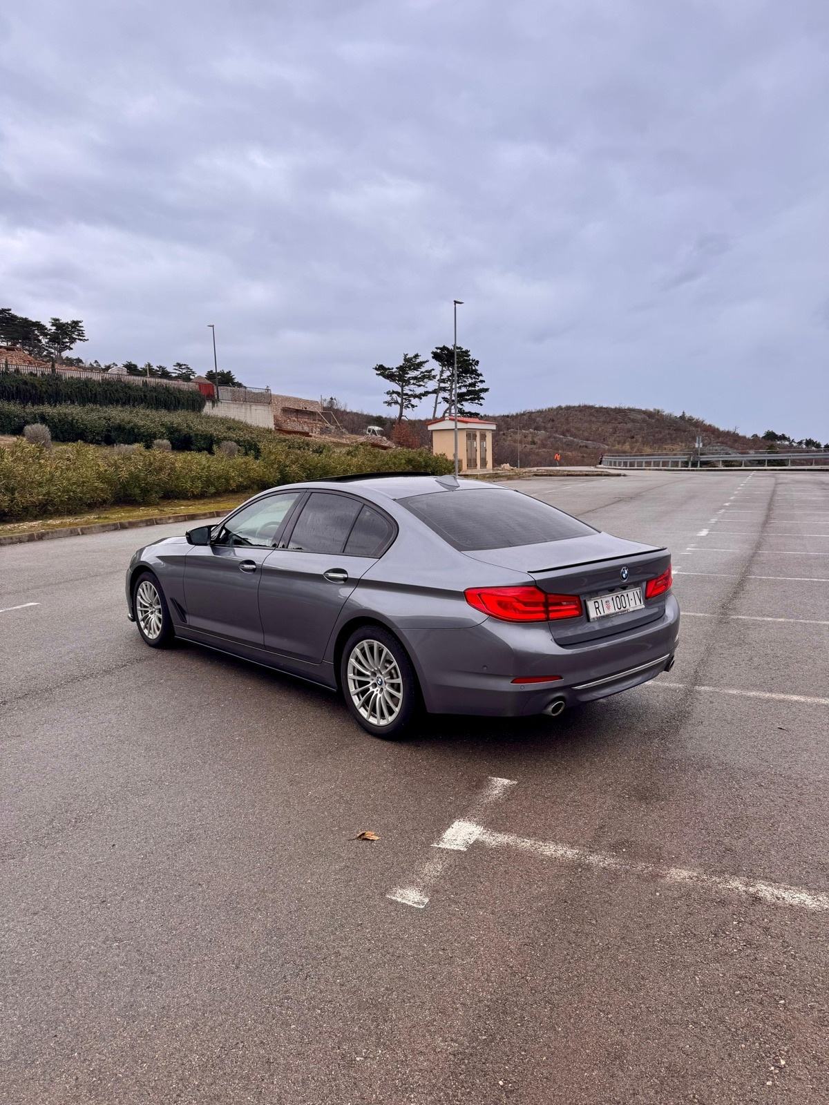 BMW 520d G30 Luxury Line FULL | Masaža | Soft-Close | adapt led | HUD, fotografija 17