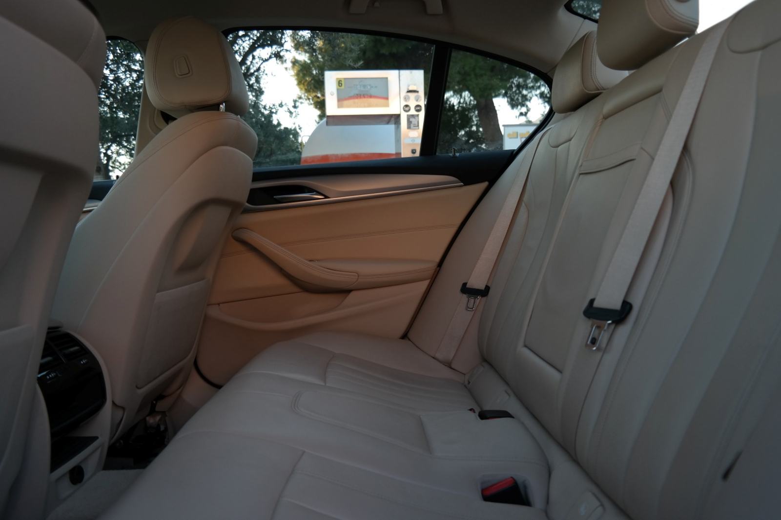 BMW 520d ksenon,navigacija,koža,servisna knjiga,kao novi, fotografija 13