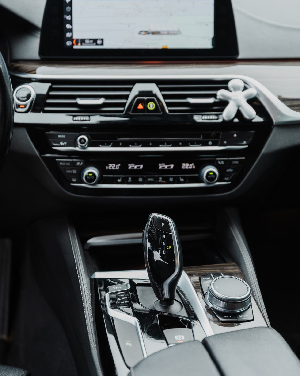 BMW 520d Luxury Line, fotografija 8