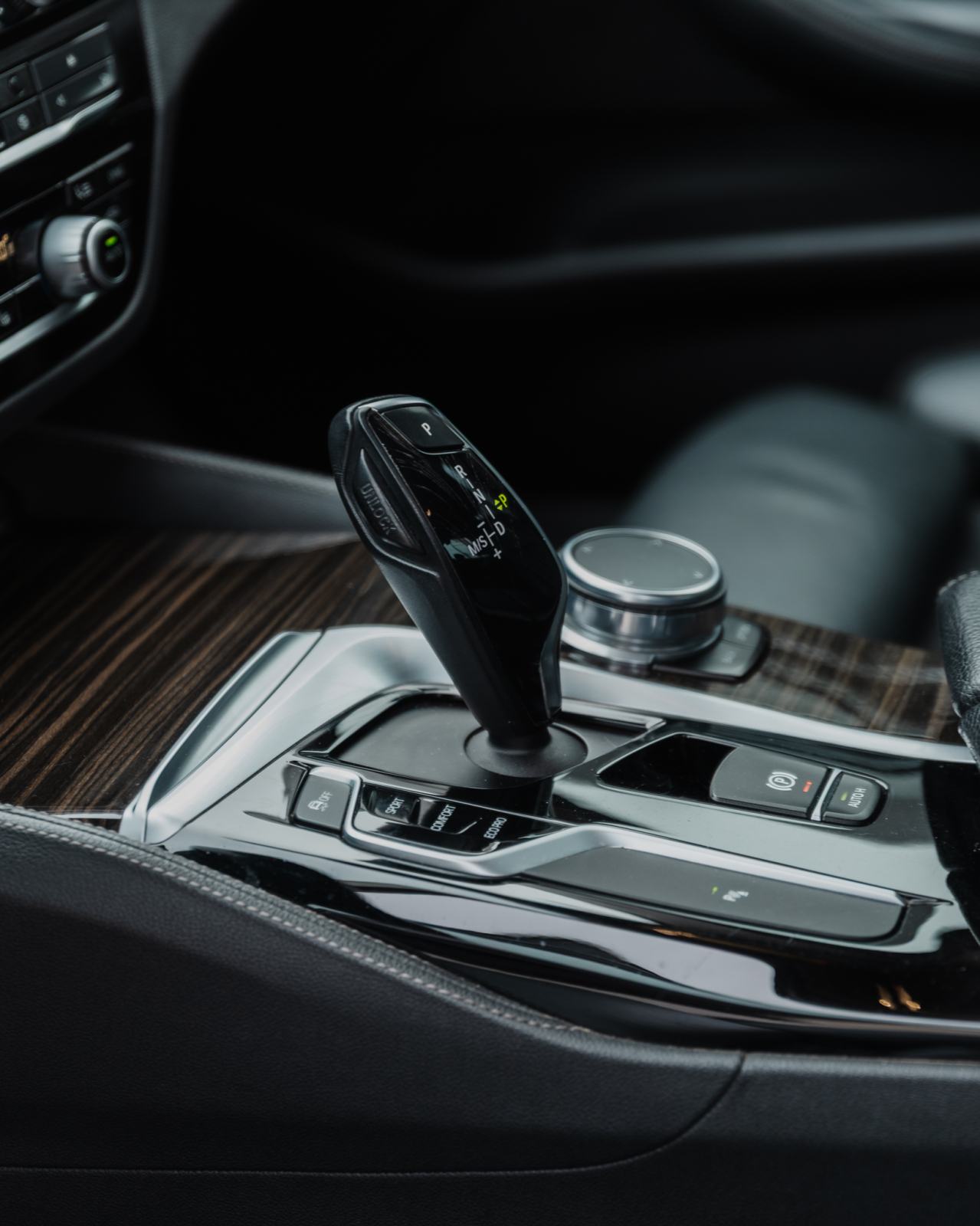 BMW 520d Luxury Line, fotografija 9