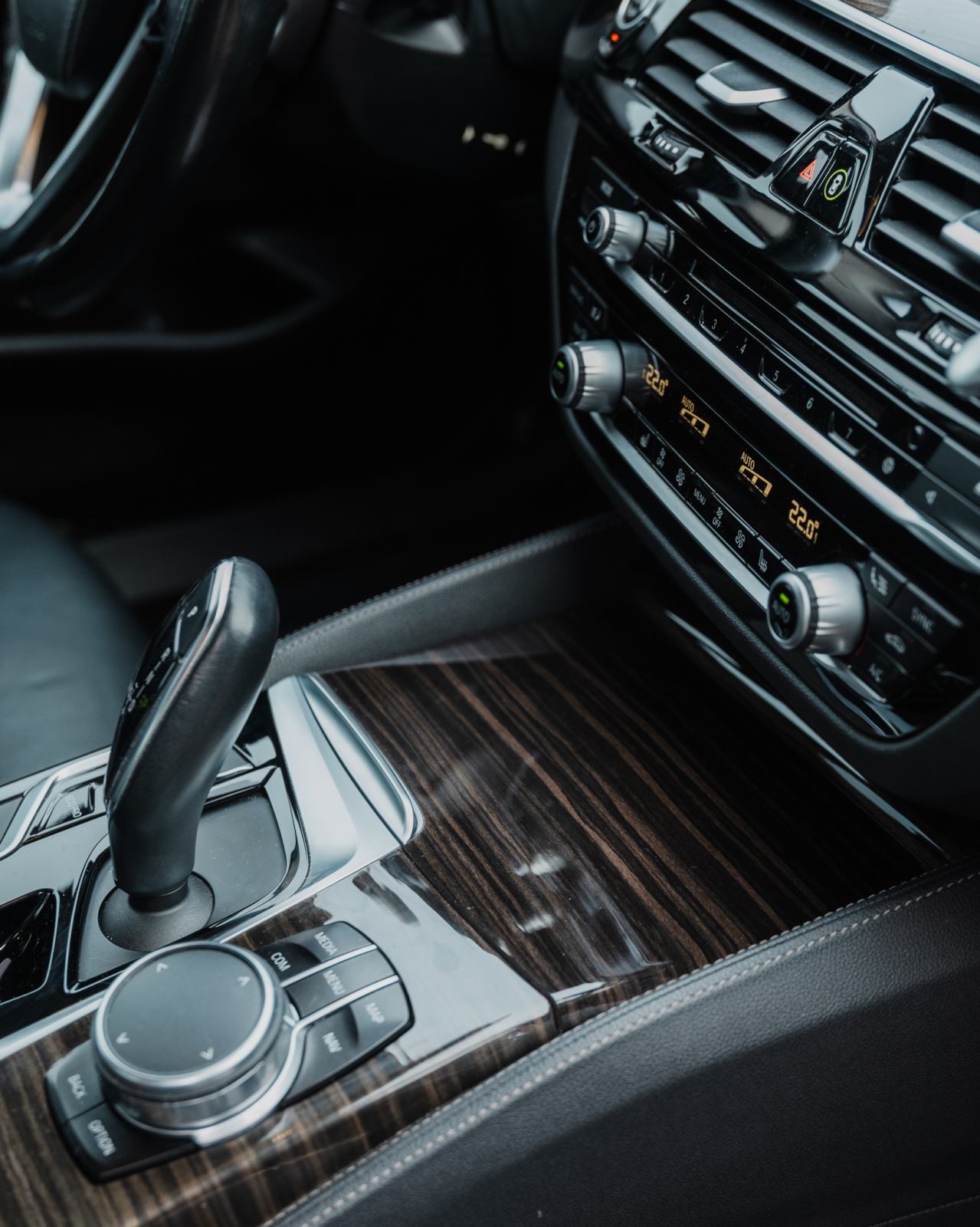 BMW 520d Luxury Line, fotografija 11