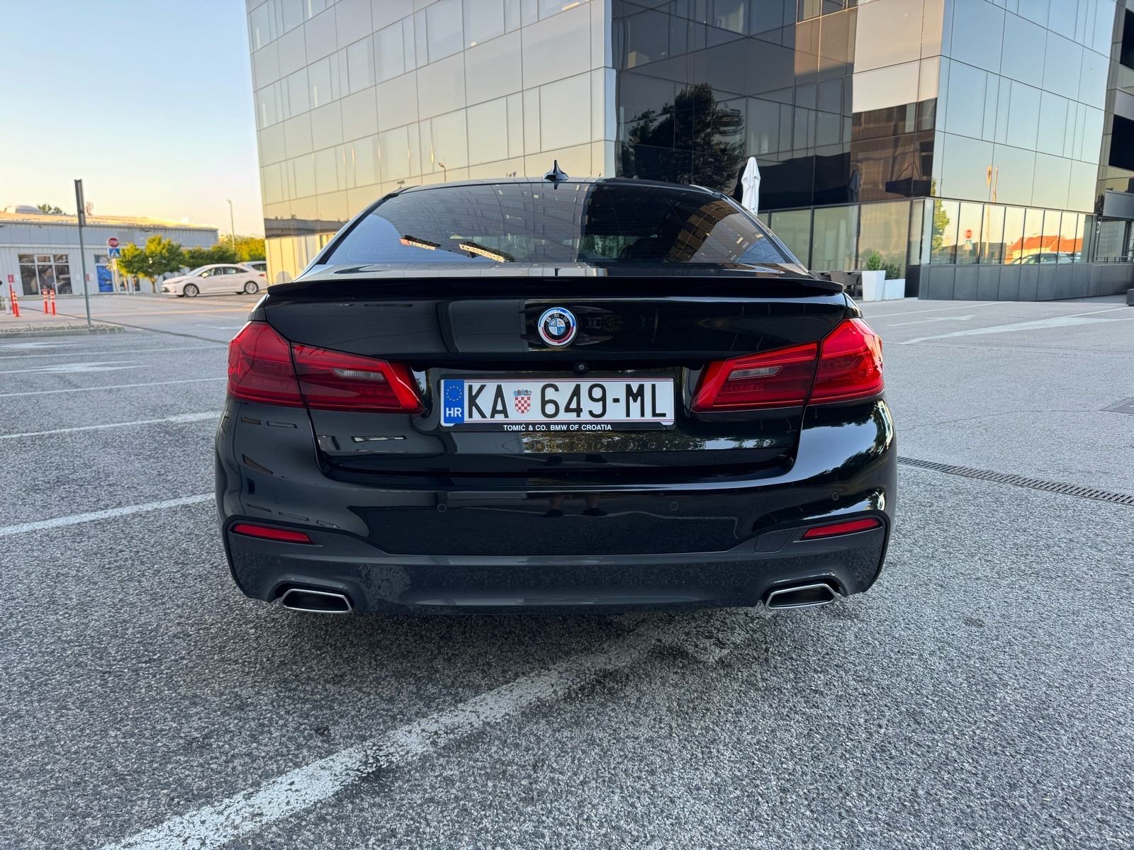 BMW 520d **///M PAKET,AUTOMATIK,REG 05/27,SERVISNA,4 KLJUČA,140 KW**, fotografija 4