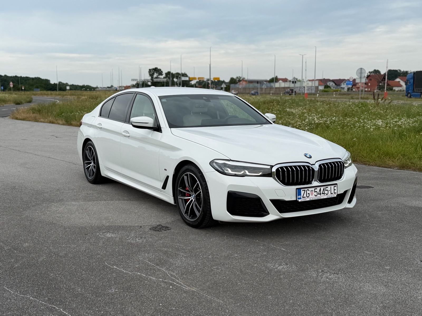 BMW 520d M-Paket #LED #KAMERA #SA PDV-om, fotografija 3