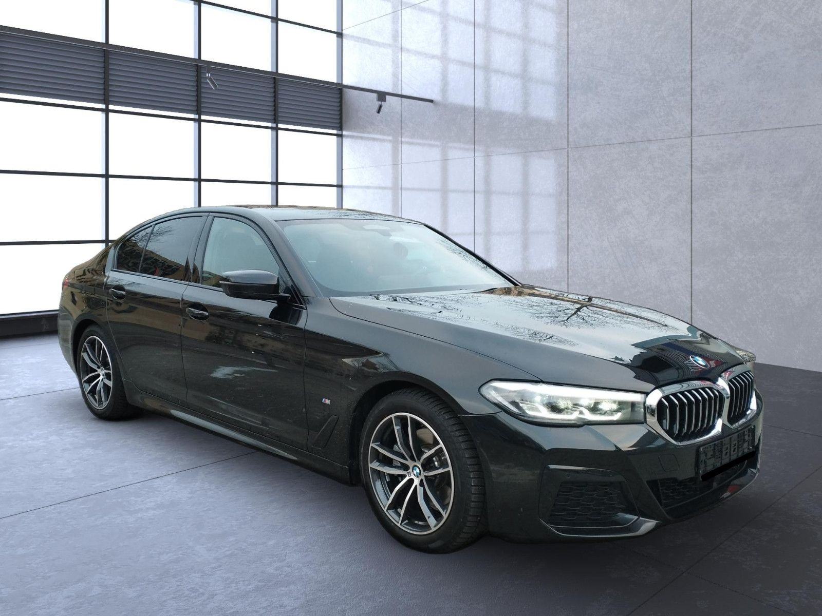BMW 520D M paket *** SERVISNA *** FULL OPREMA *** u susavu PDV-a ***, fotografija 2