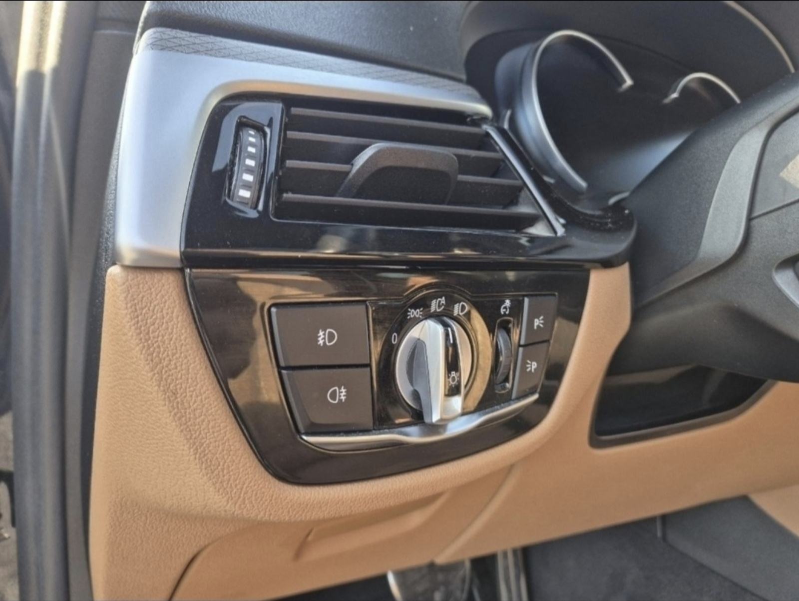 BMW 520d M-paket ŠIBER, KONJAK KOŽA, LED, KAMERA, PDV uračunat..., fotografija 9