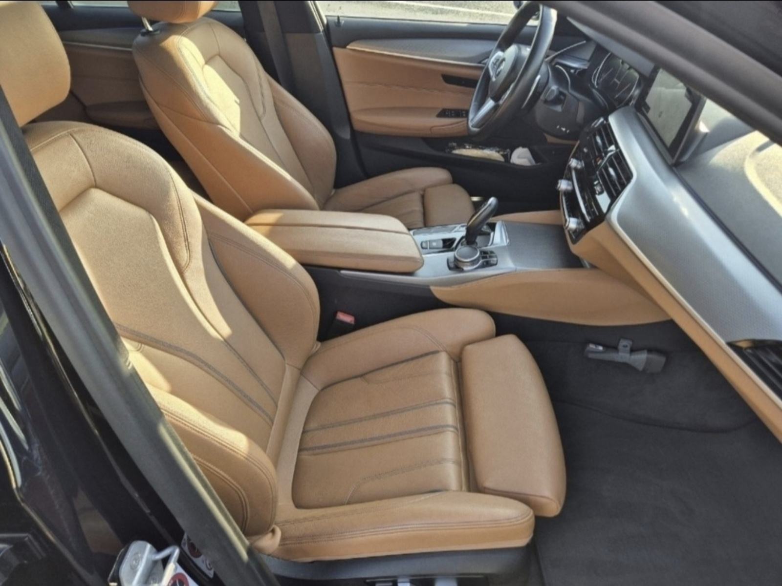BMW 520d M-paket ŠIBER, KONJAK KOŽA, LED, KAMERA, PDV uračunat..., fotografija 7