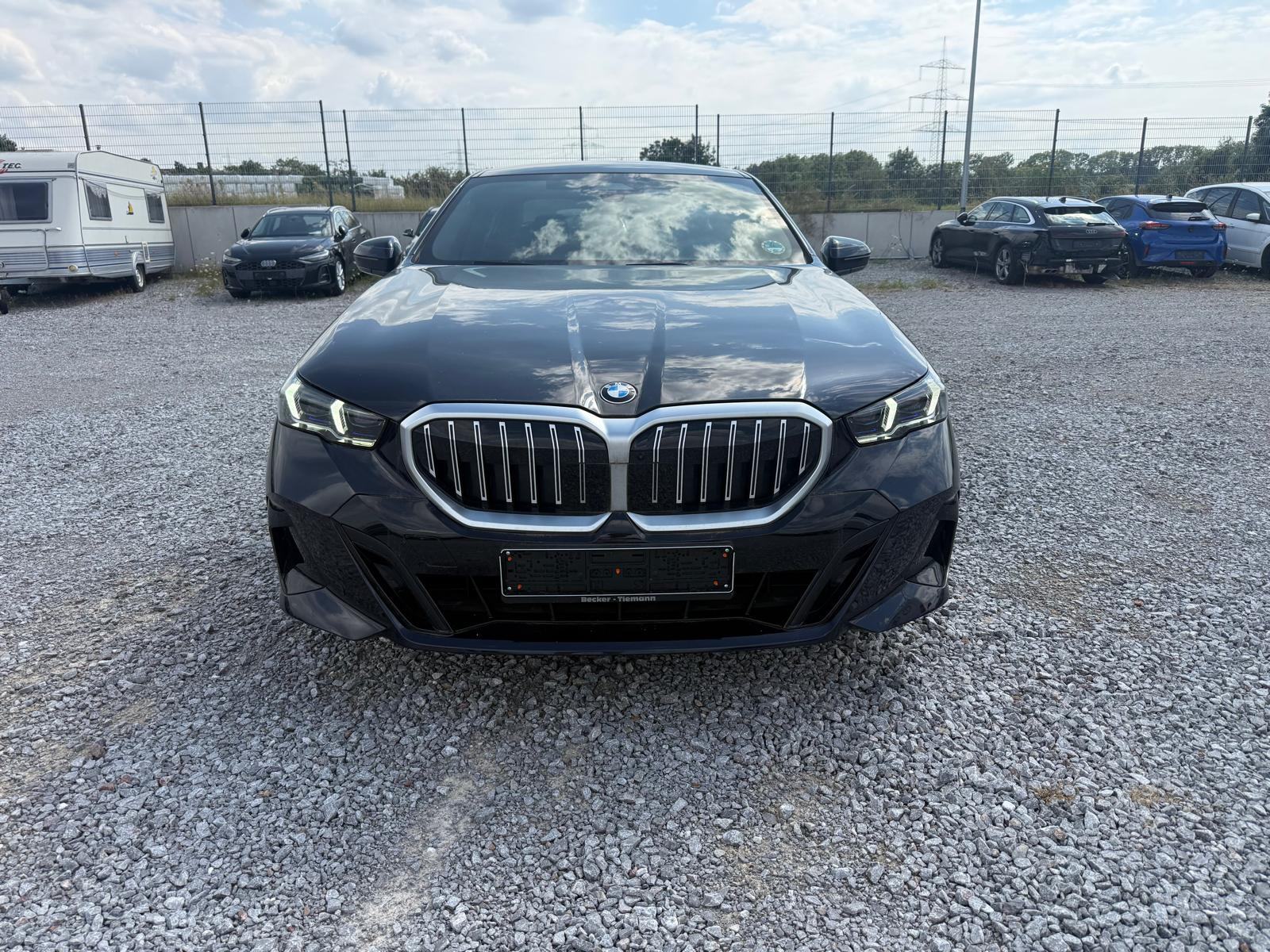BMW 520d M pro paket! 2025 g!! Panorama ! 49000 e! Moguca zamjena, fotografija 4