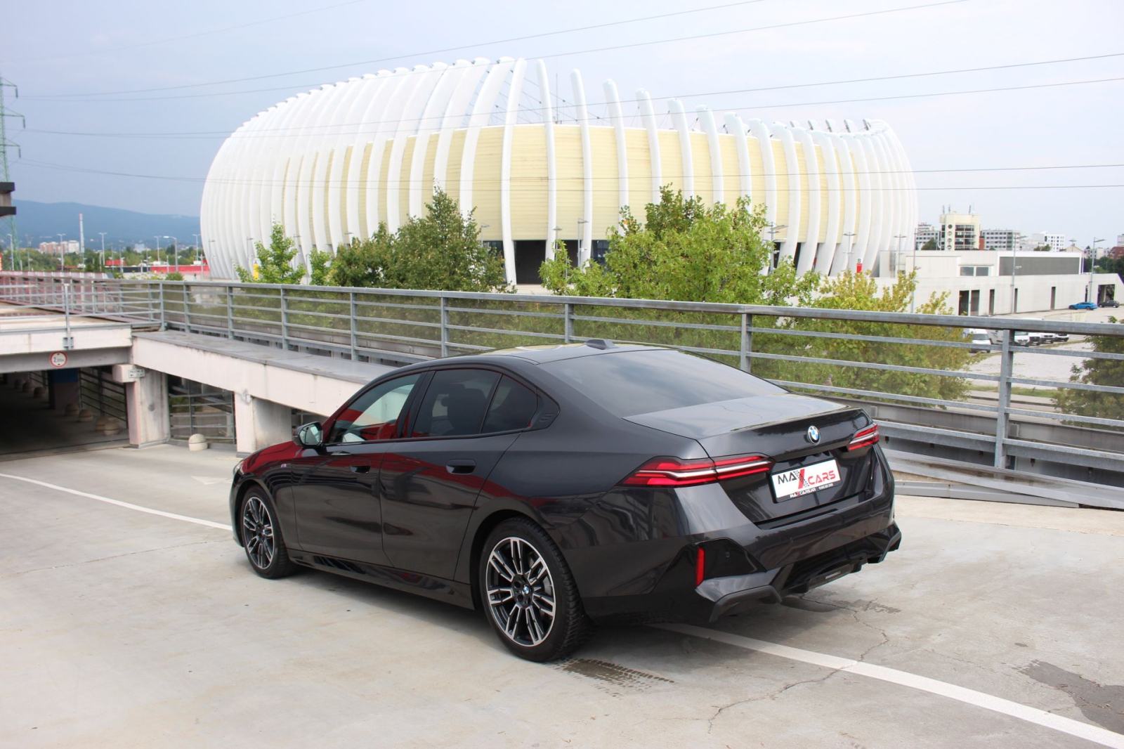 BMW 520d M-sport•Novi model•Virtual Cock.•Gr.sjed.•PDV•14000km•2025 g., pogled izvana - slika 2