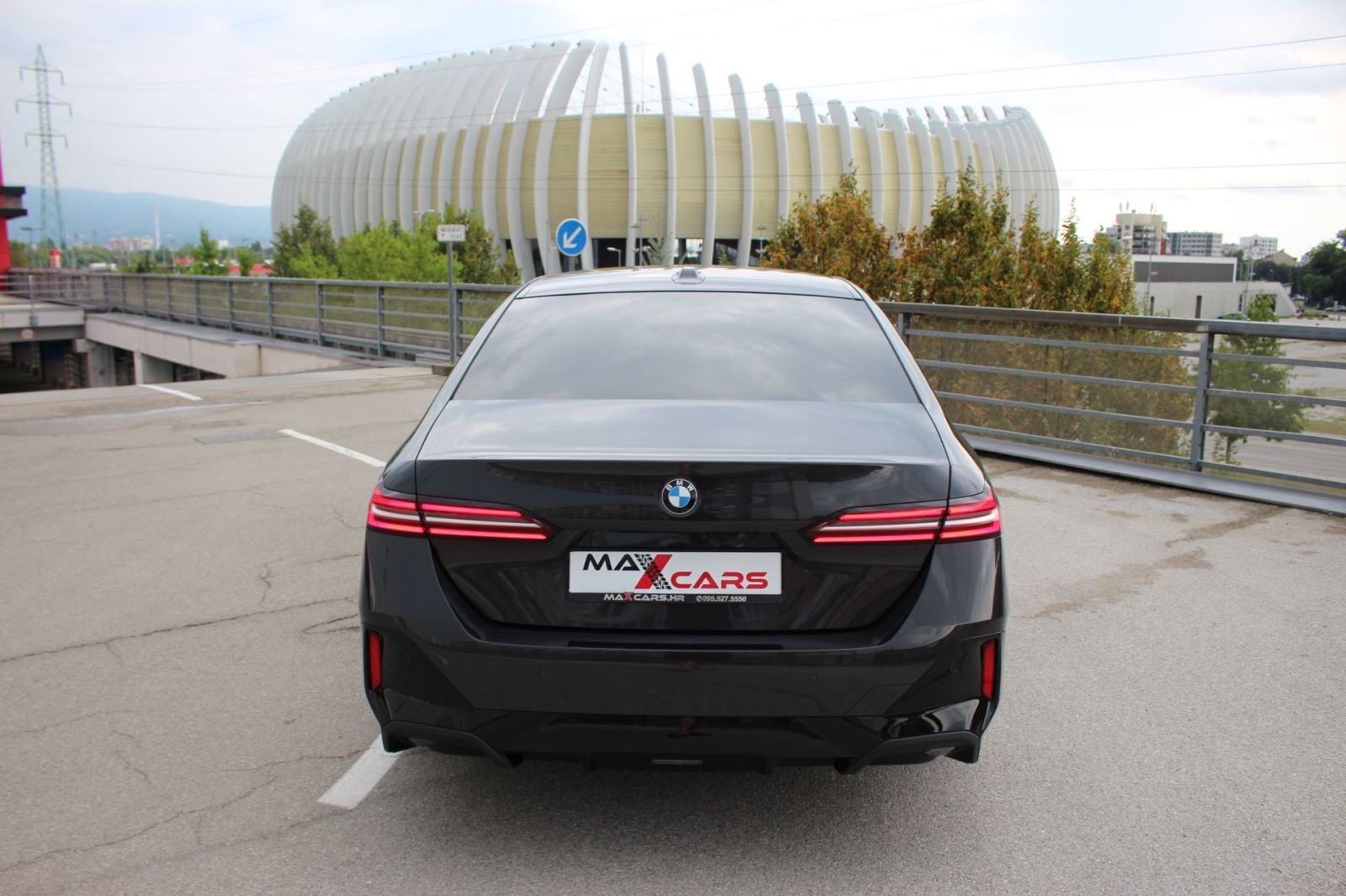BMW 520d M-sport•Novi model•Virtual Cock.•Gr.sjed.•PDV•14000km•2025 g., fotografija 8