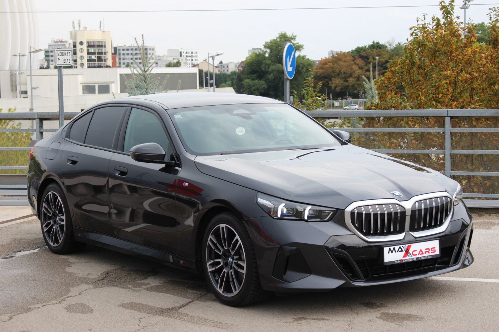 BMW 520d M-sport•Novi model•Virtual Cock.•Gr.sjed.•PDV•14000km•2025 g., fotografija 16