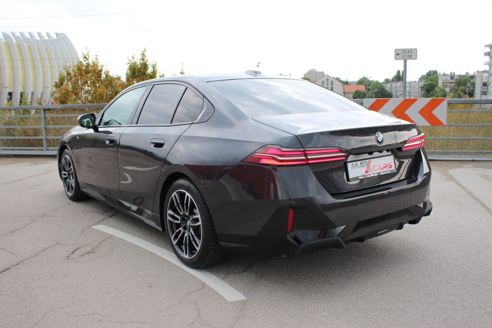 BMW 520d M-sport•Novi model•Virtual Cock.•Gr.sjed.•PDV•14000km•2025 g., fotografija 18