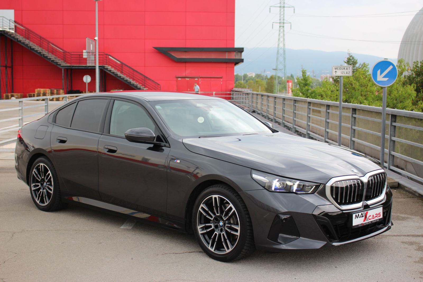 BMW 520d M-sport•Novi model•Virtual Cock.•Gr.sjed.•PDV•14000km•2025 g., fotografija 19