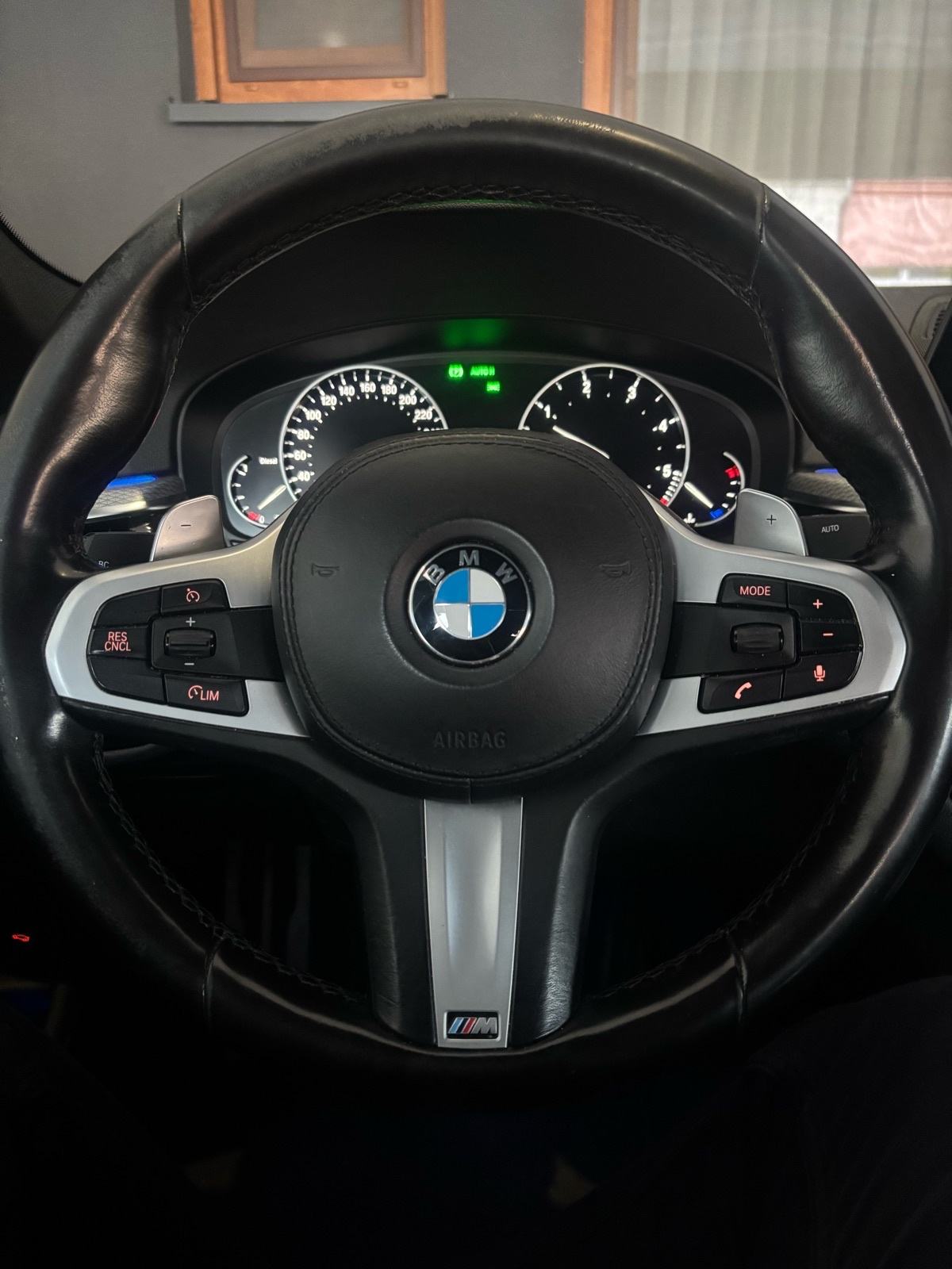 BMW 520d M Sport, fotografija 12