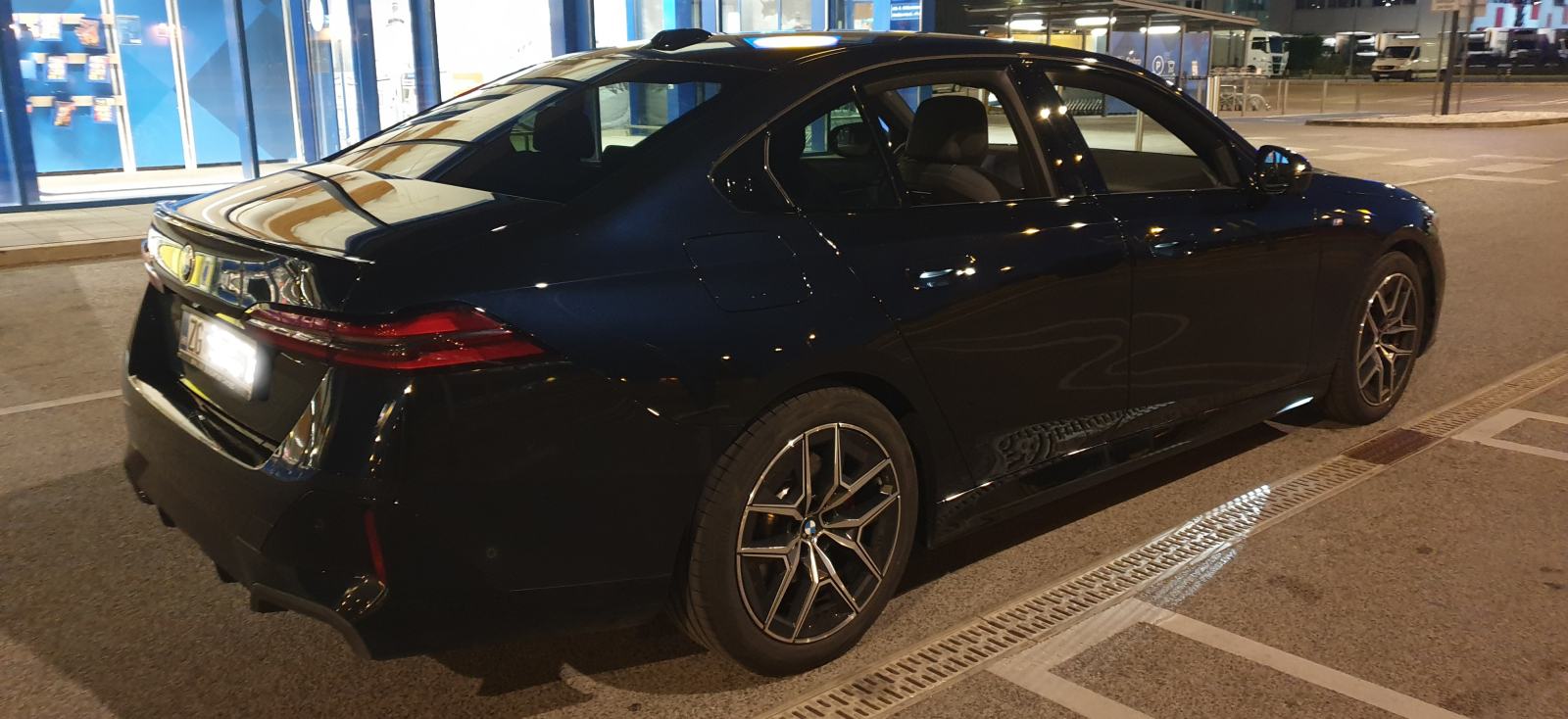 BMW 520d M-sport paket PRO xDrive, fotografija 12