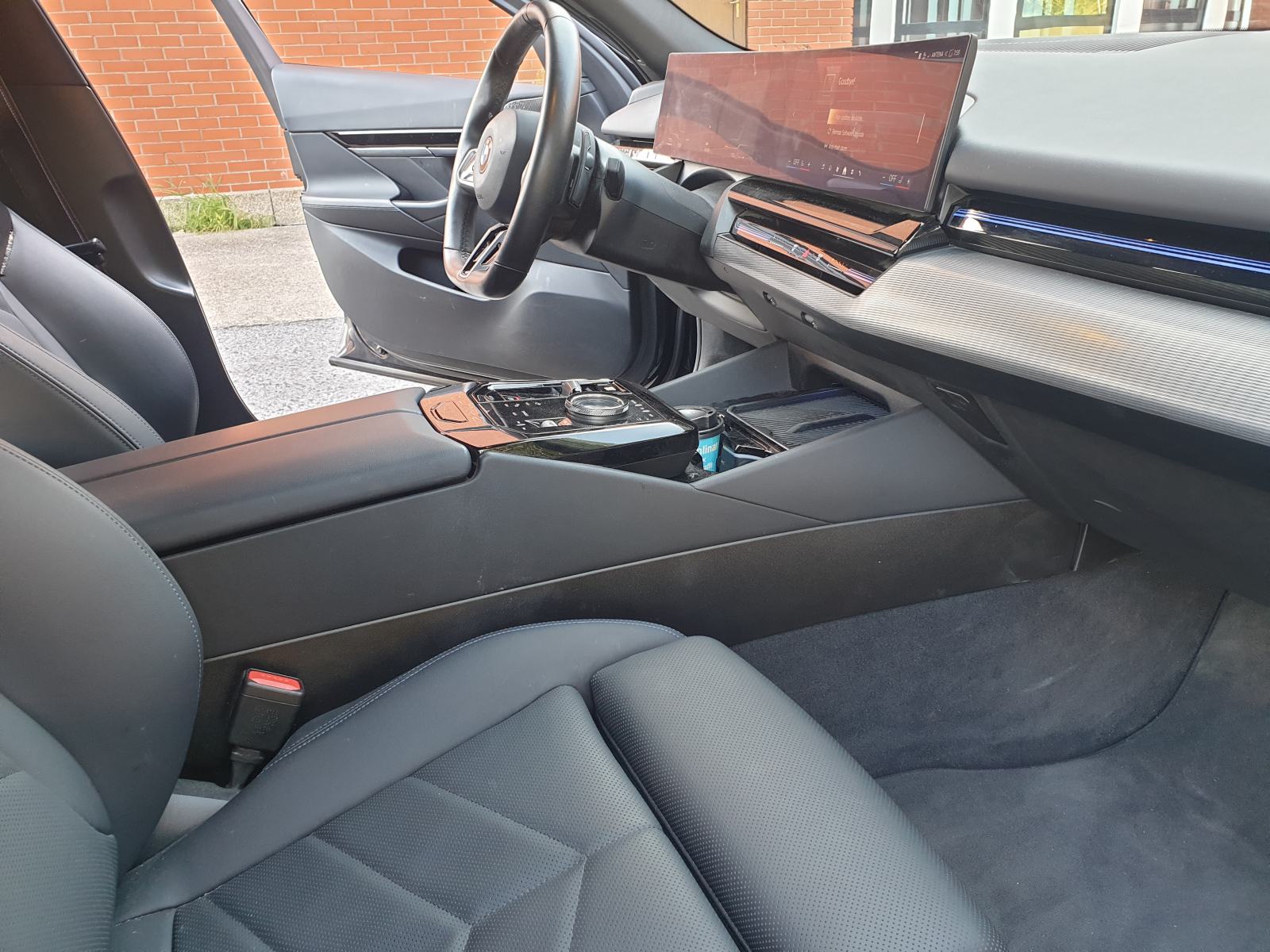 BMW 520d M-sport paket PRO xDrive, fotografija 15