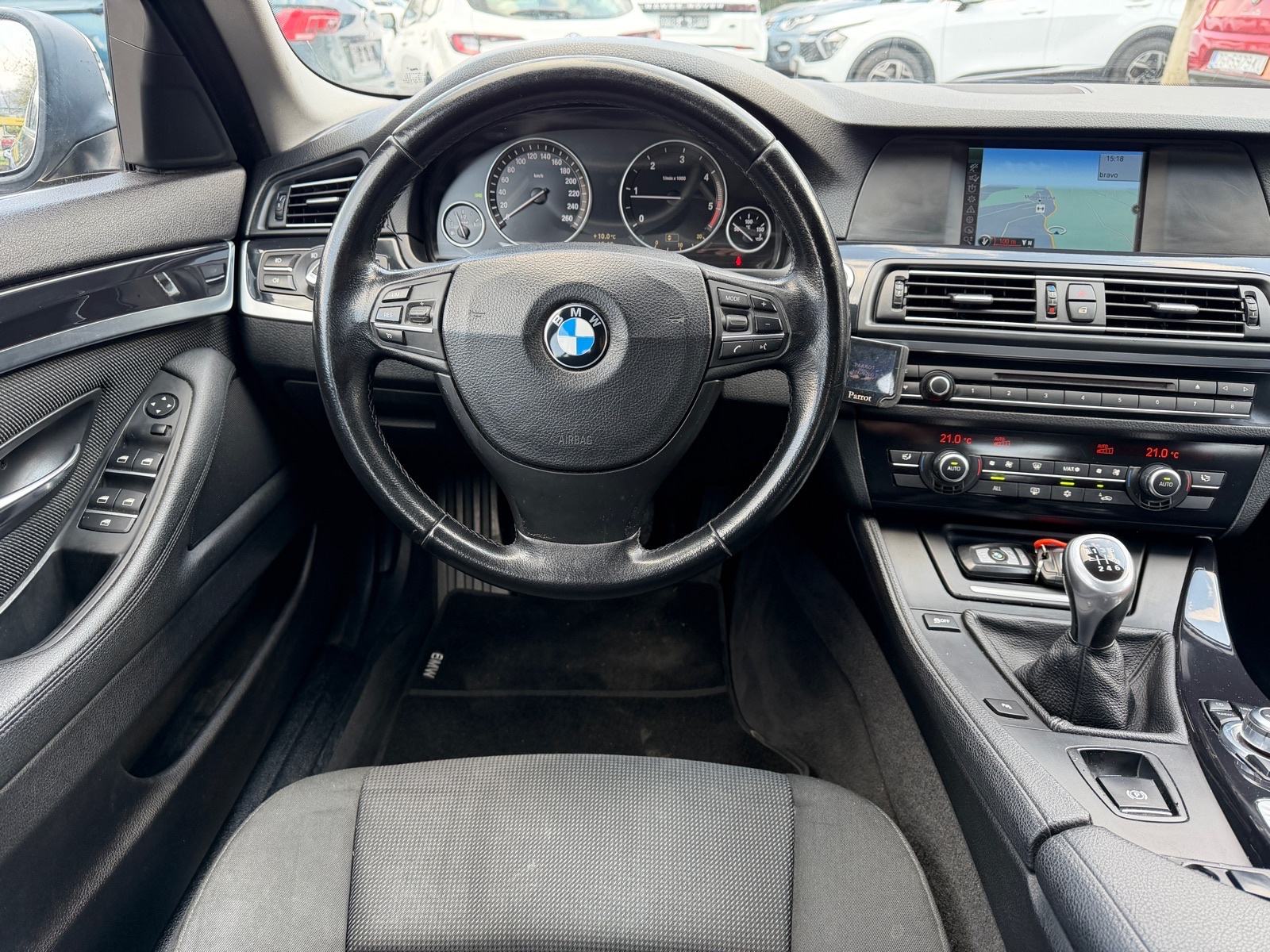 BMW 520D,NAVIGACIJA,PDC,TEMPOMAT,ALU FELGE,REGISTRIRAN DO 09./2026.!, fotografija 9