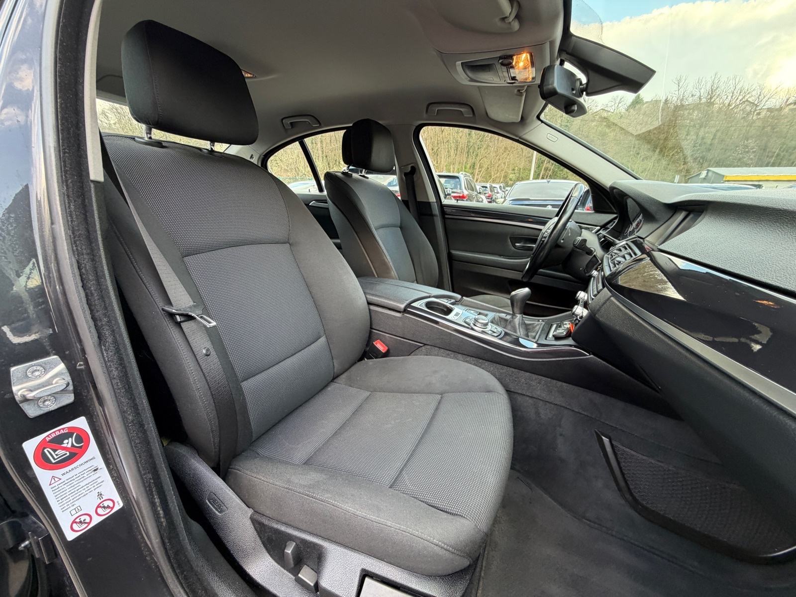 BMW 520D,NAVIGACIJA,PDC,TEMPOMAT,ALU FELGE,REGISTRIRAN DO 09./2026.!, fotografija 6
