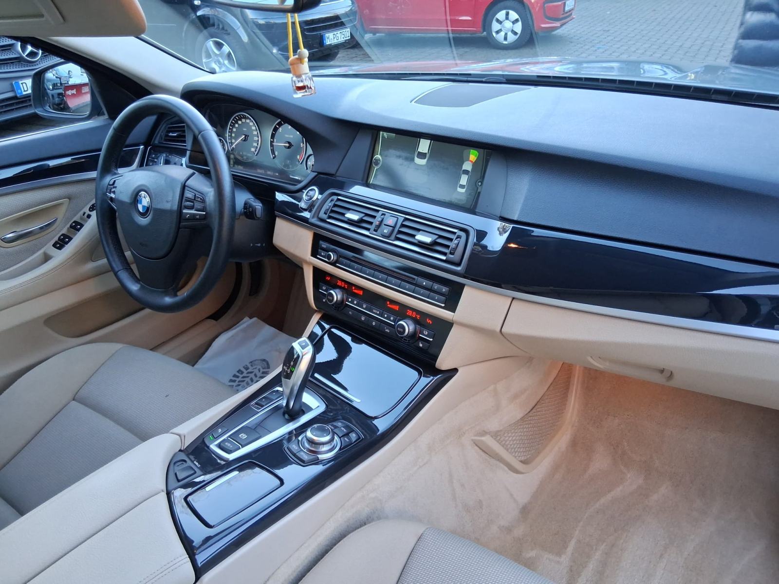 BMW 520d - PROFI NAVI- SERVISNA KNJIGA - ORIGINALNO STANJE - GARANCIJA, fotografija 17
