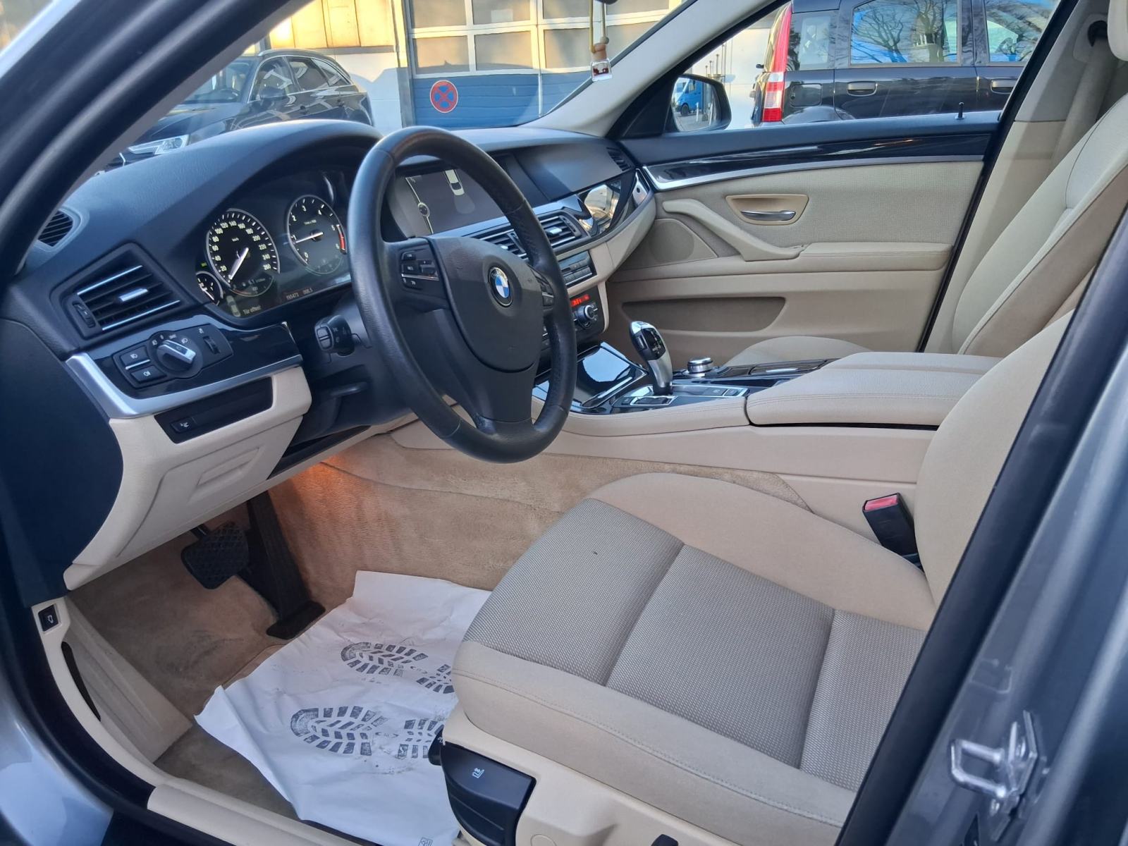 BMW 520d - PROFI NAVI- SERVISNA KNJIGA - ORIGINALNO STANJE - GARANCIJA, fotografija 20