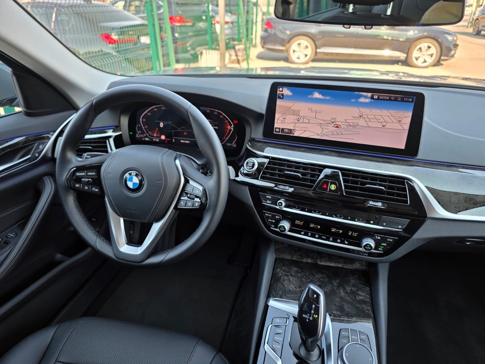 BMW 520d xDrive AUTOMATIK °VIRTUAL°KOŽA°KAMERA°GRIJANJE SJ°LEASING°, fotografija 9