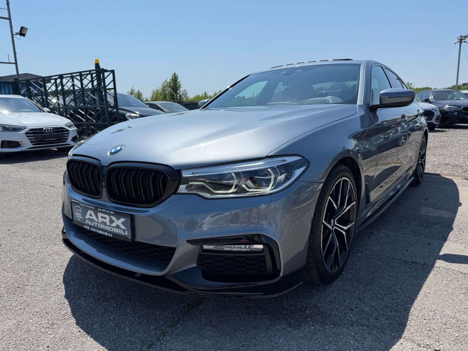BMW 520d xDrive M-PAKET °VIRTUAL°ŠIBER°KAMERA-360°HEAD-UP°LEASING°, fotografija 3