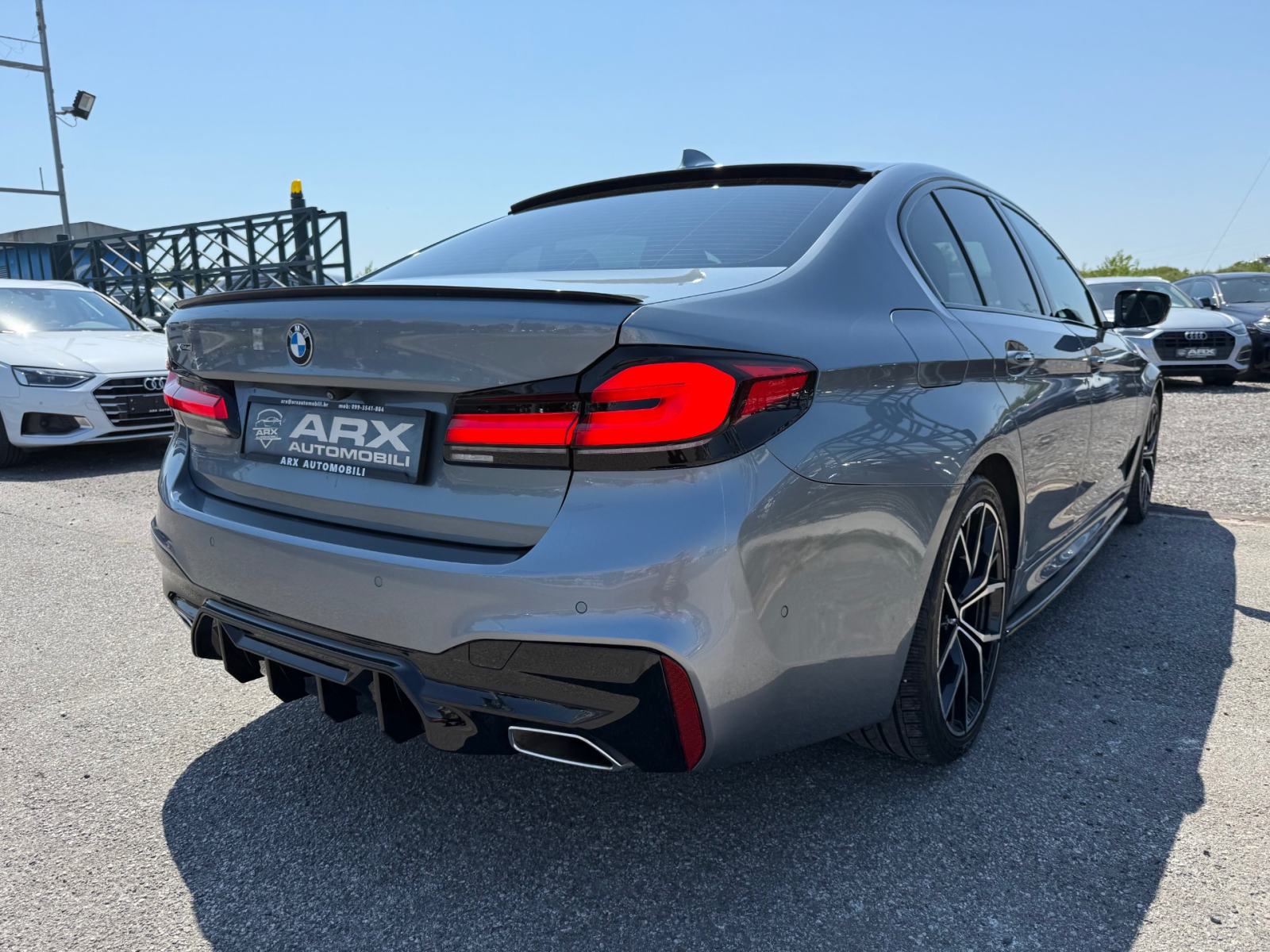 BMW 520d xDrive M-PAKET °VIRTUAL°ŠIBER°KAMERA-360°HEAD-UP°LEASING°, fotografija 6