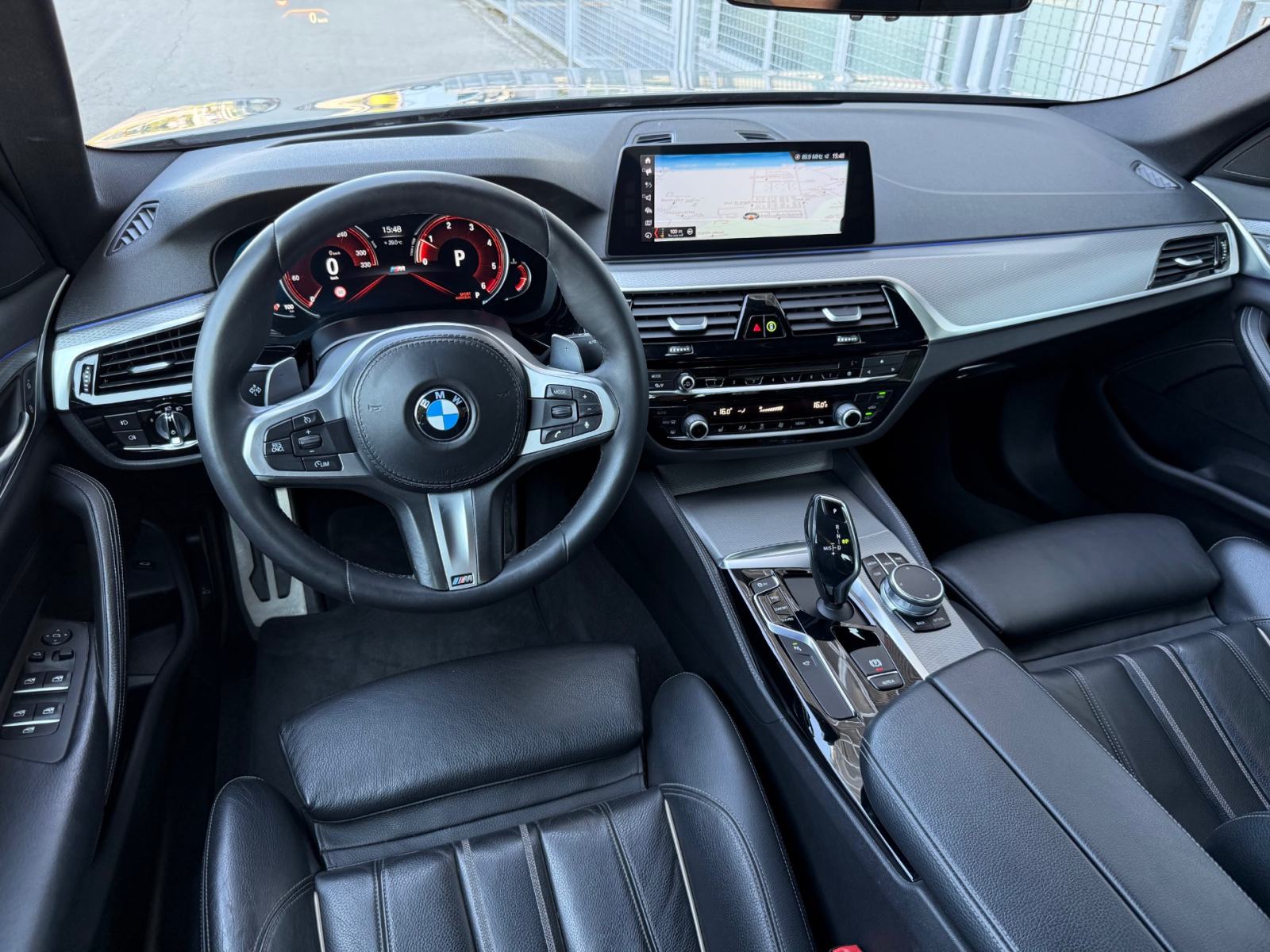 BMW 520d xDrive M-PAKET °VIRTUAL°ŠIBER°KAMERA-360°HEAD-UP°LEASING°, fotografija 11