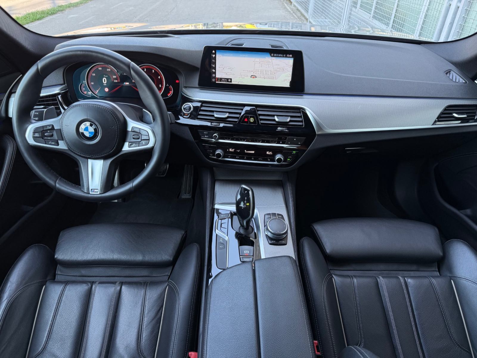 BMW 520d xDrive M-PAKET °VIRTUAL°ŠIBER°KAMERA-360°HEAD-UP°LEASING°, fotografija 12
