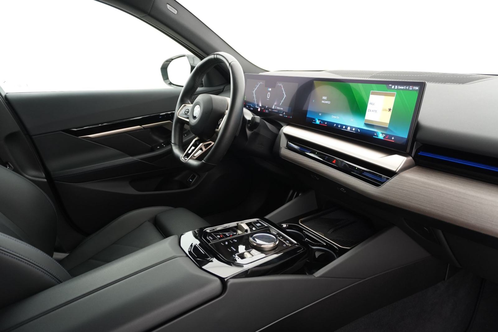 BMW 520d xDrive M Sport | Cjena uključuje troškove uvoza, fotografija 13