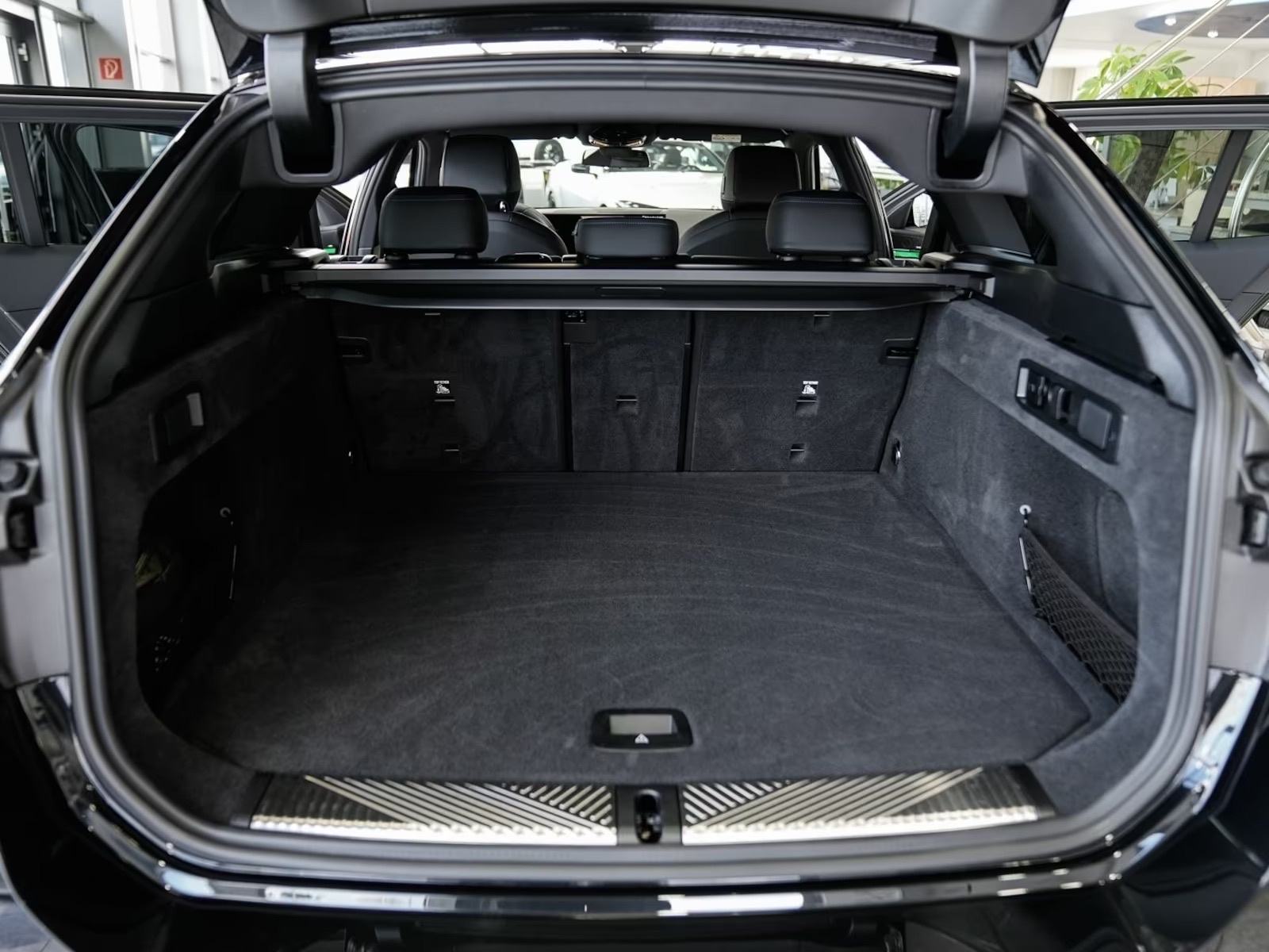 BMW 520d xDrive Touring M Sport, fotografija 9