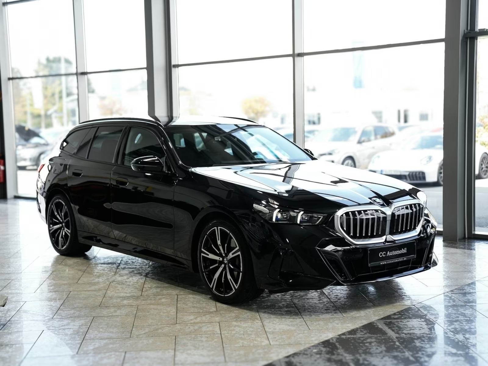 BMW 520d xDrive Touring M Sport, fotografija 4