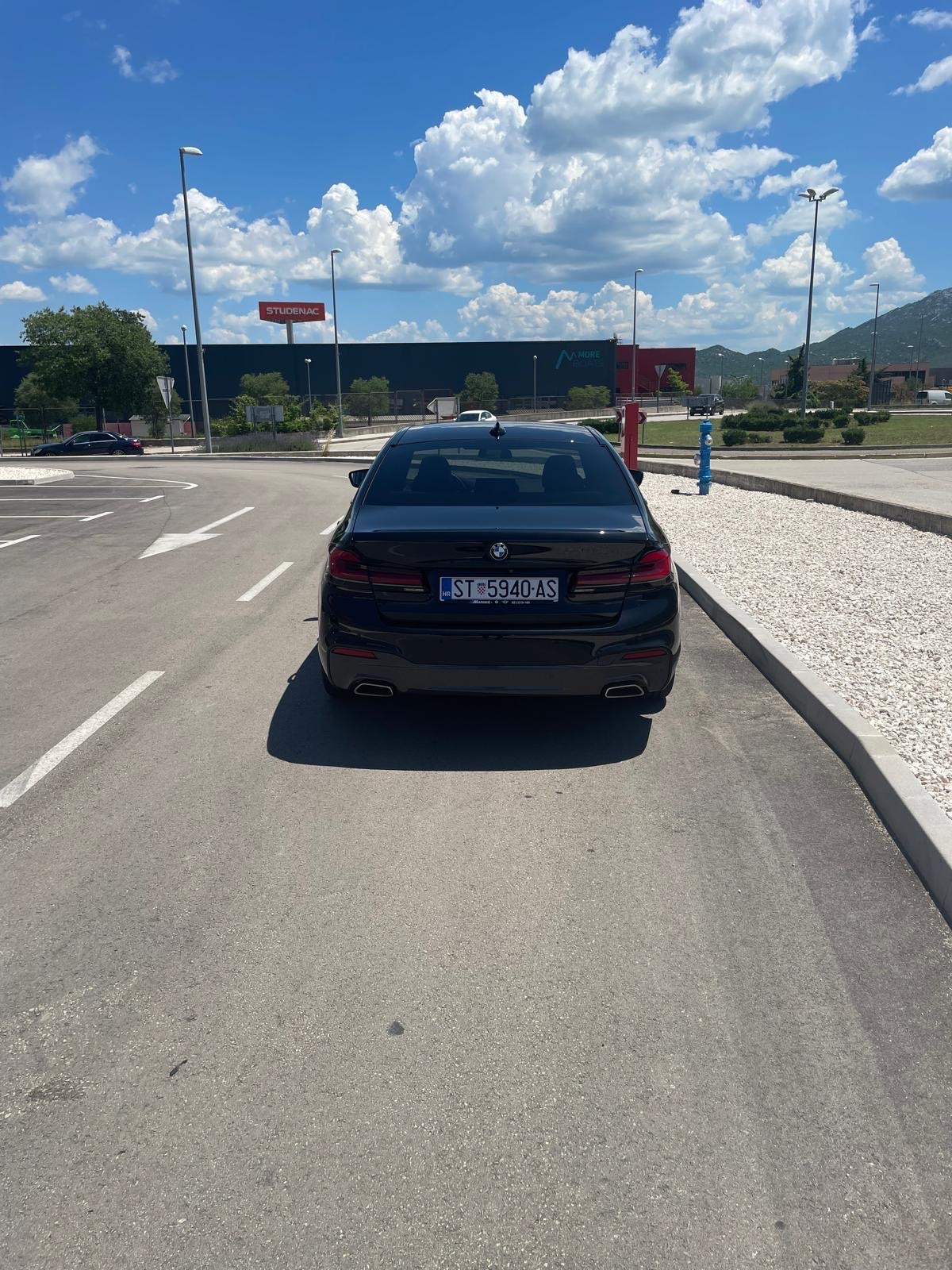 BMW 520e Full M-Paket, fotografija 4